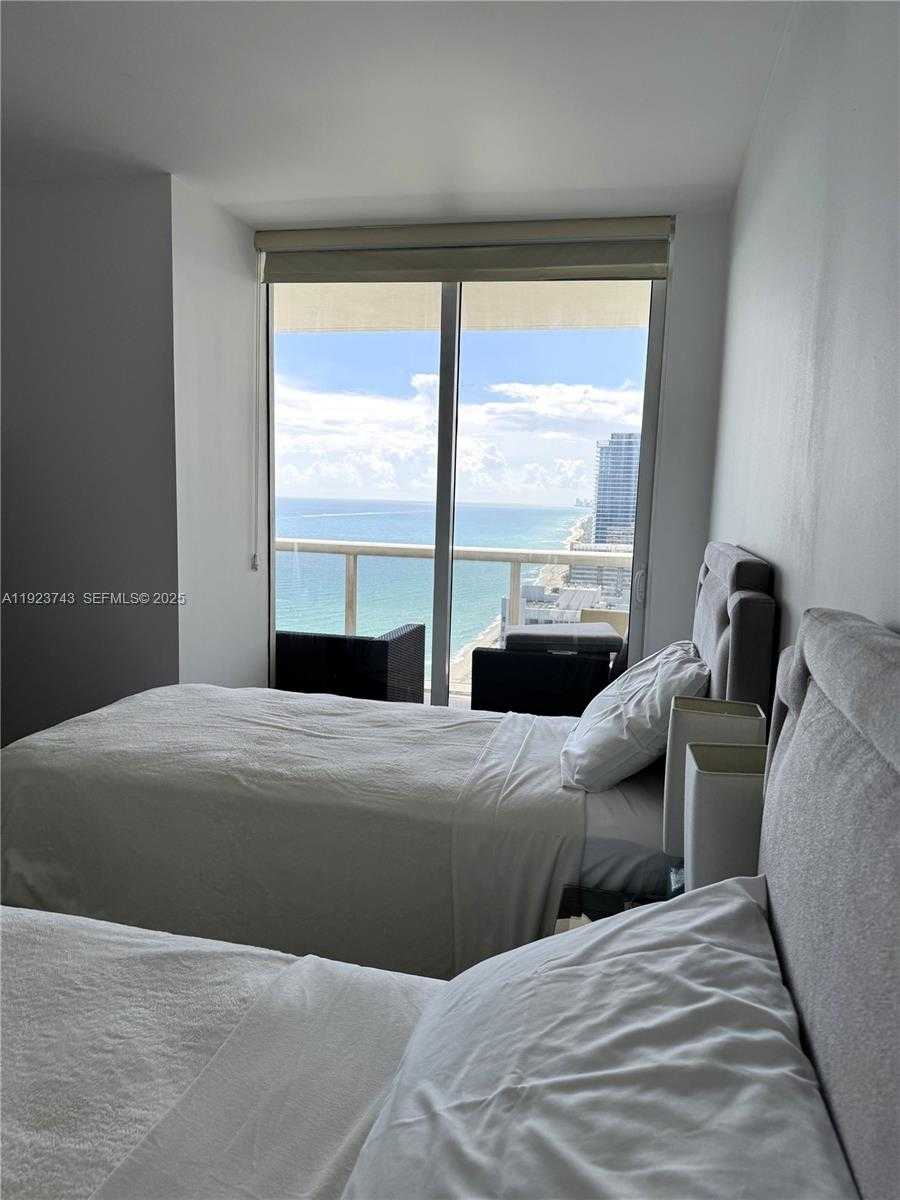 Small Image of 1830 SOUTH OCEAN DR #3303, Hallandale Beach Number 16