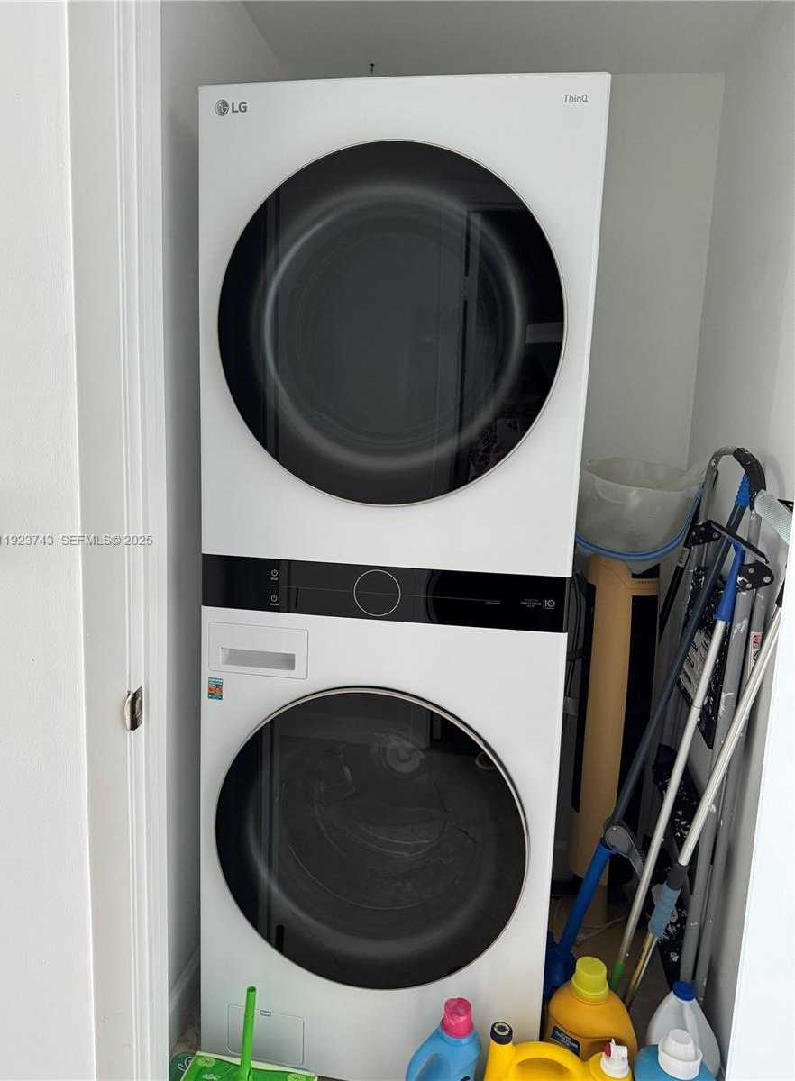 Small Image of 1830 SOUTH OCEAN DR #3303, Hallandale Beach Number 22