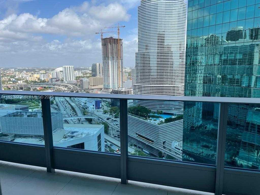 Small Image of 200 BISCAYNE BLVD WY #3309, Miami Number 11
