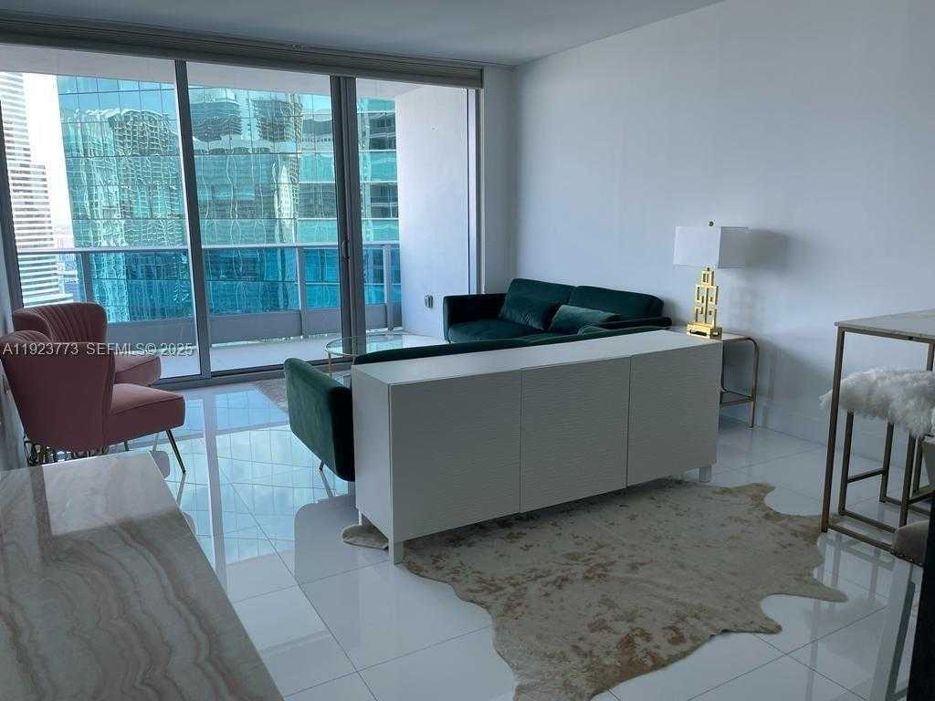 Small Image of 200 BISCAYNE BLVD WY #3309, Miami Number 2