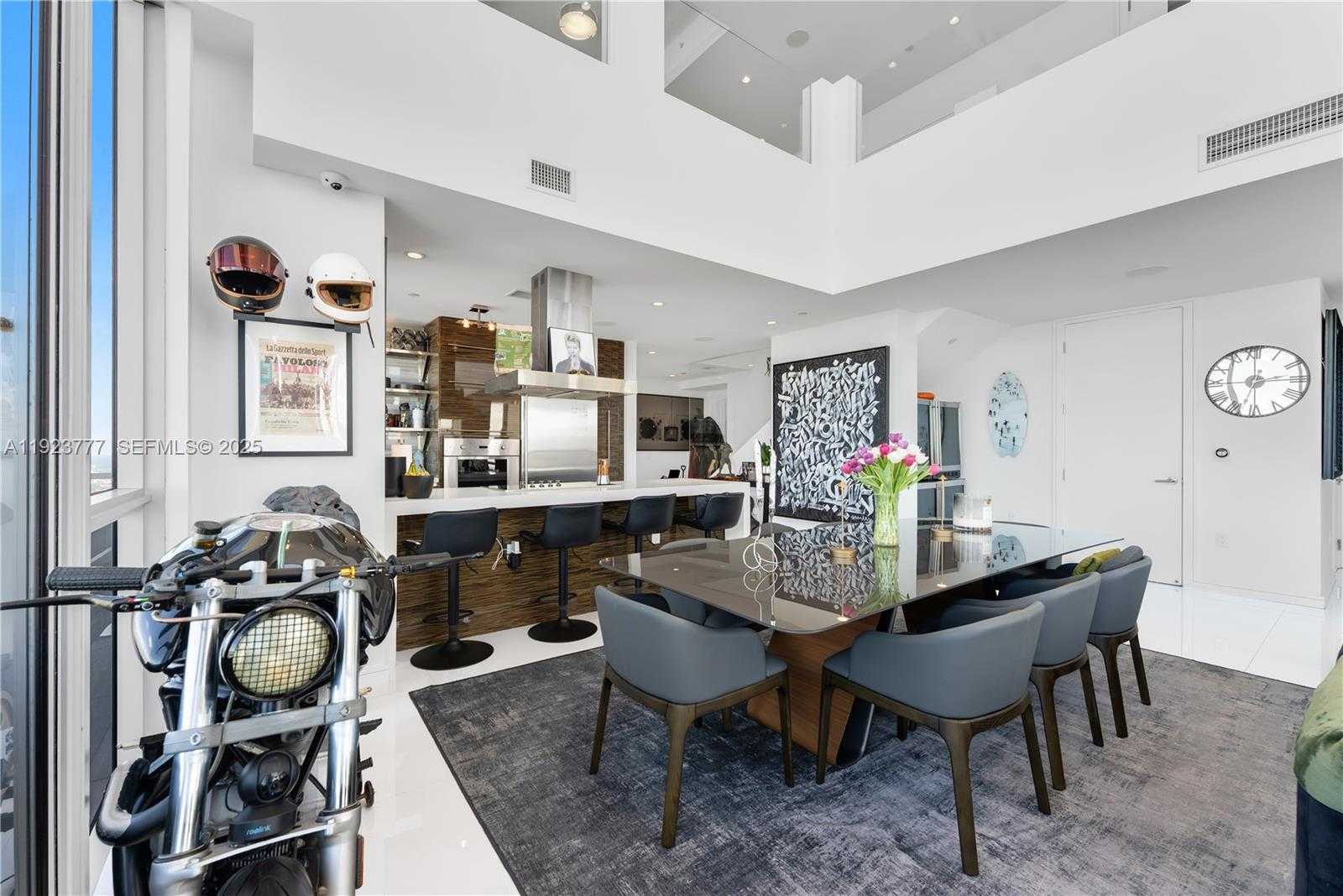 Small Image of 1100 BISCAYNE BLVD #6307, Miami Number 13