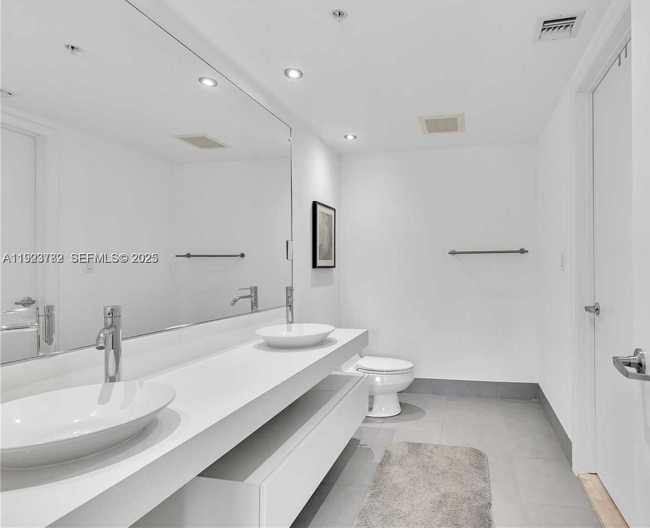 Small Image of 92 SOUTH WEST 3RD ST #3602, Miami Number 4