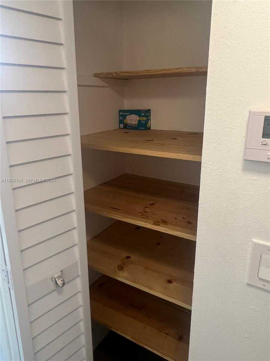 Small Image of 7720 CAMINO REAL #E407, Miami Number 13