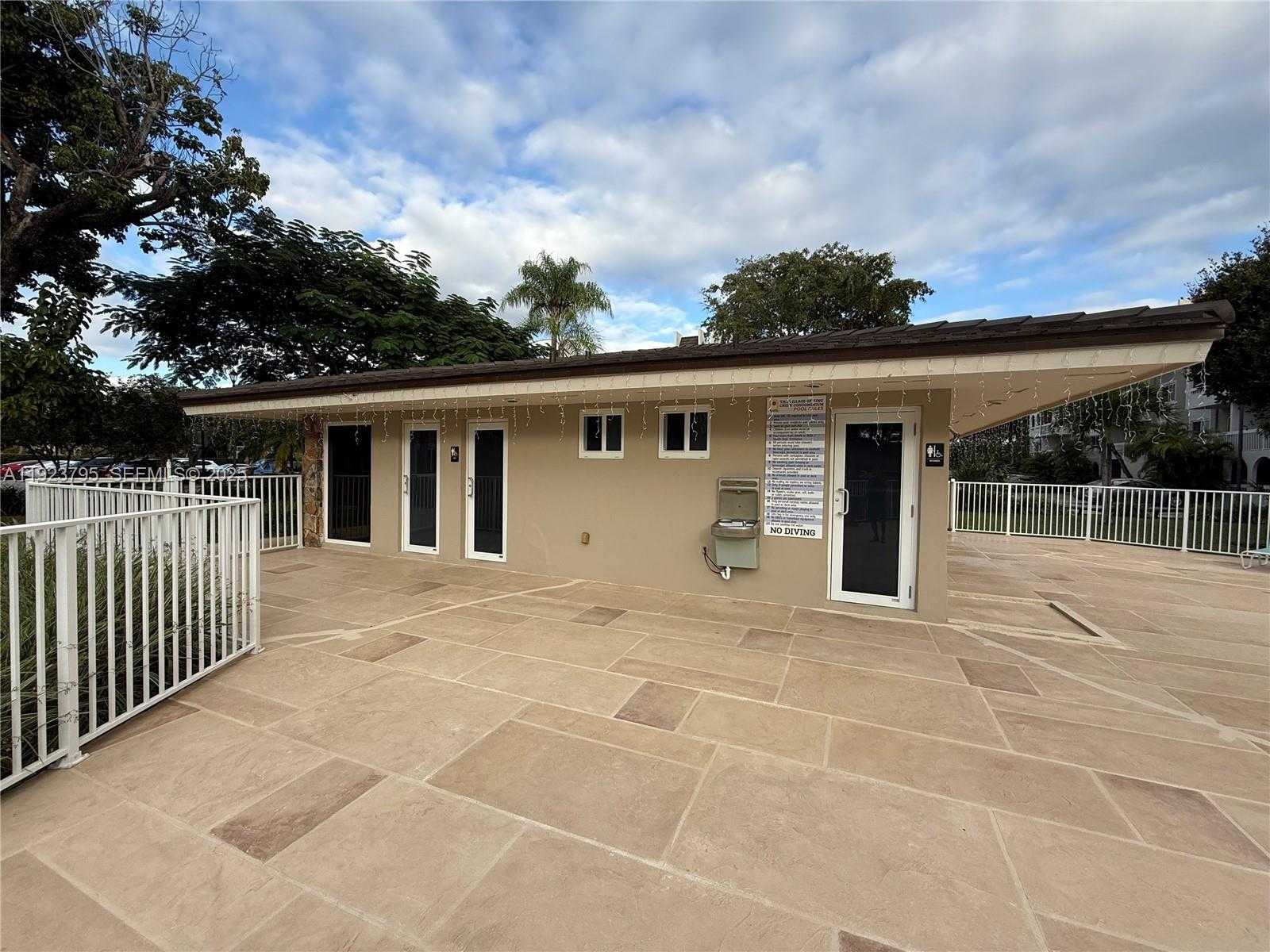 Small Image of 7720 CAMINO REAL #E407, Miami Number 19