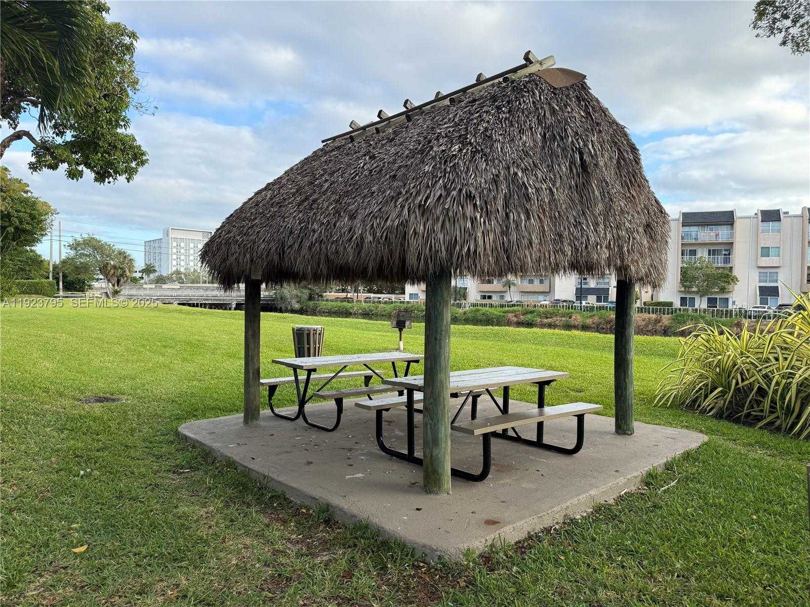 Small Image of 7720 CAMINO REAL #E407, Miami Number 21