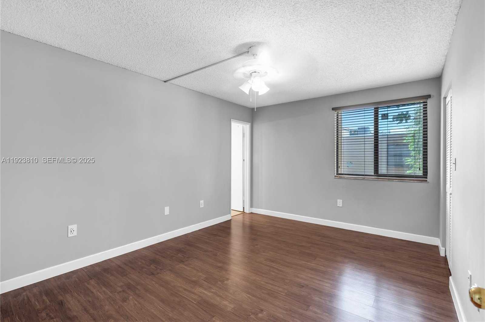 Small Image of 341 WEST PARK DR #203-15, Miami Number 14