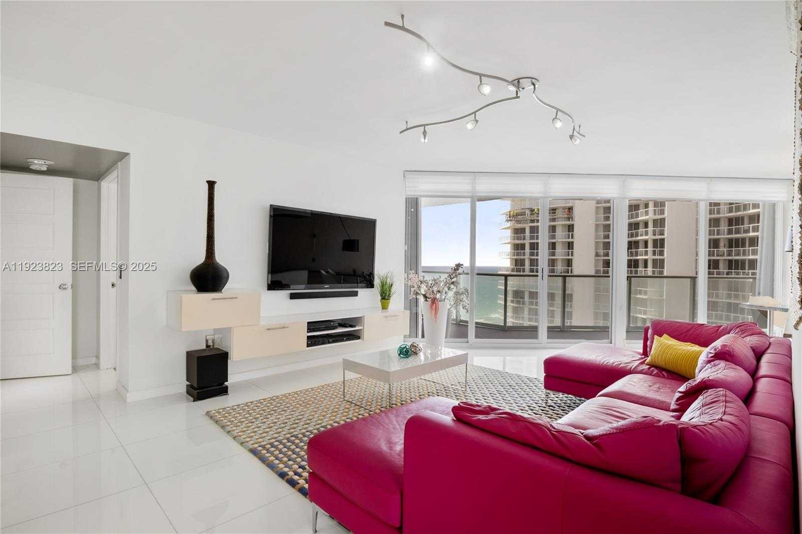 Small Image of 16445 COLLINS AVE #2228, Sunny Isles Beach Number 3