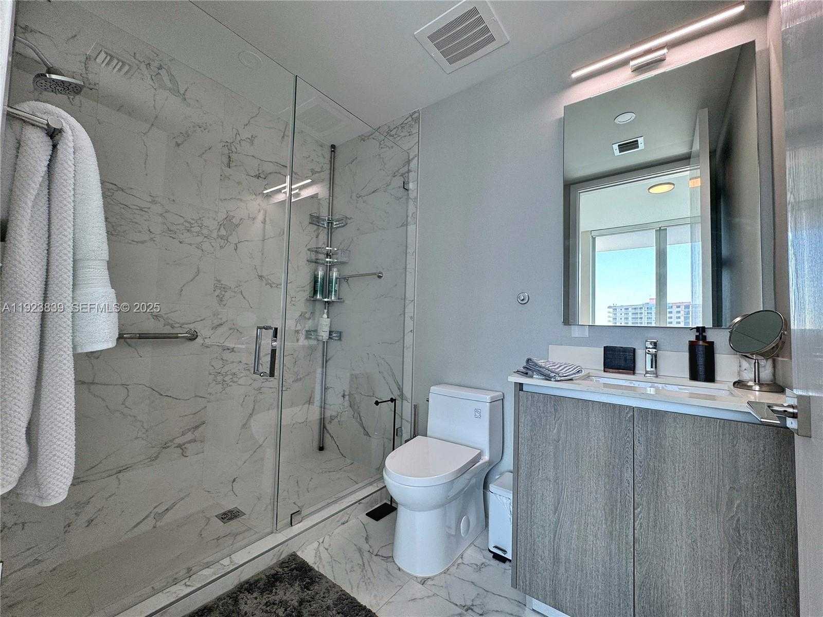 Small Image of 17550 COLLINS AVE #1401, Sunny Isles Beach Number 14