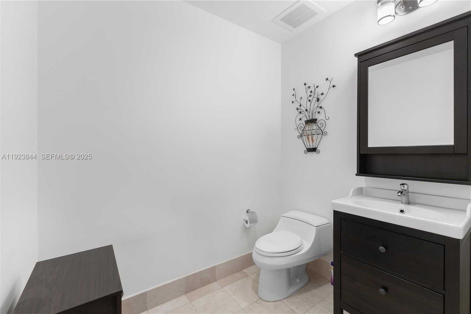 Small Image of 18101 COLLINS AVE #906, Sunny Isles Beach Number 23