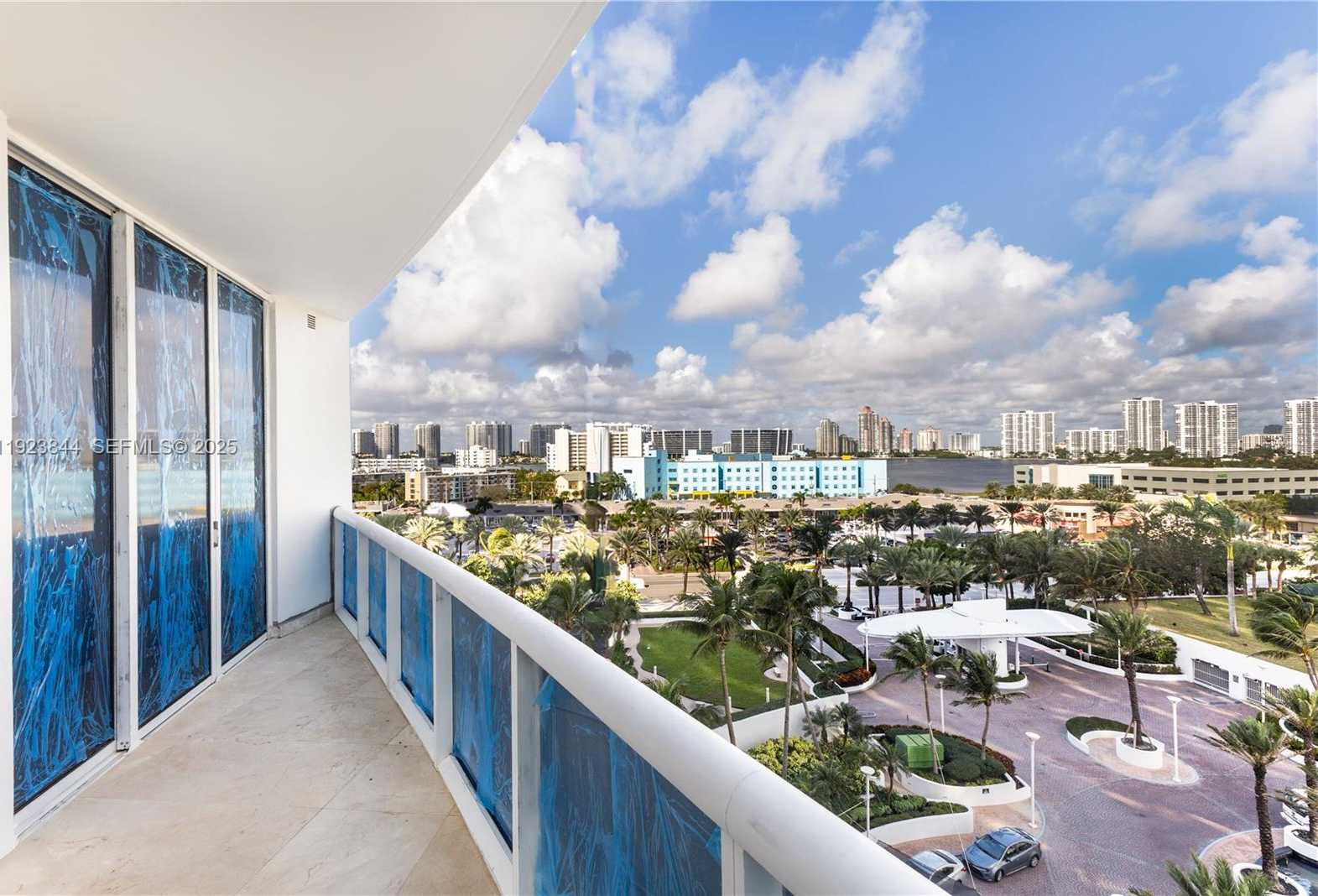 Small Image of 18101 COLLINS AVE #906, Sunny Isles Beach Number 3