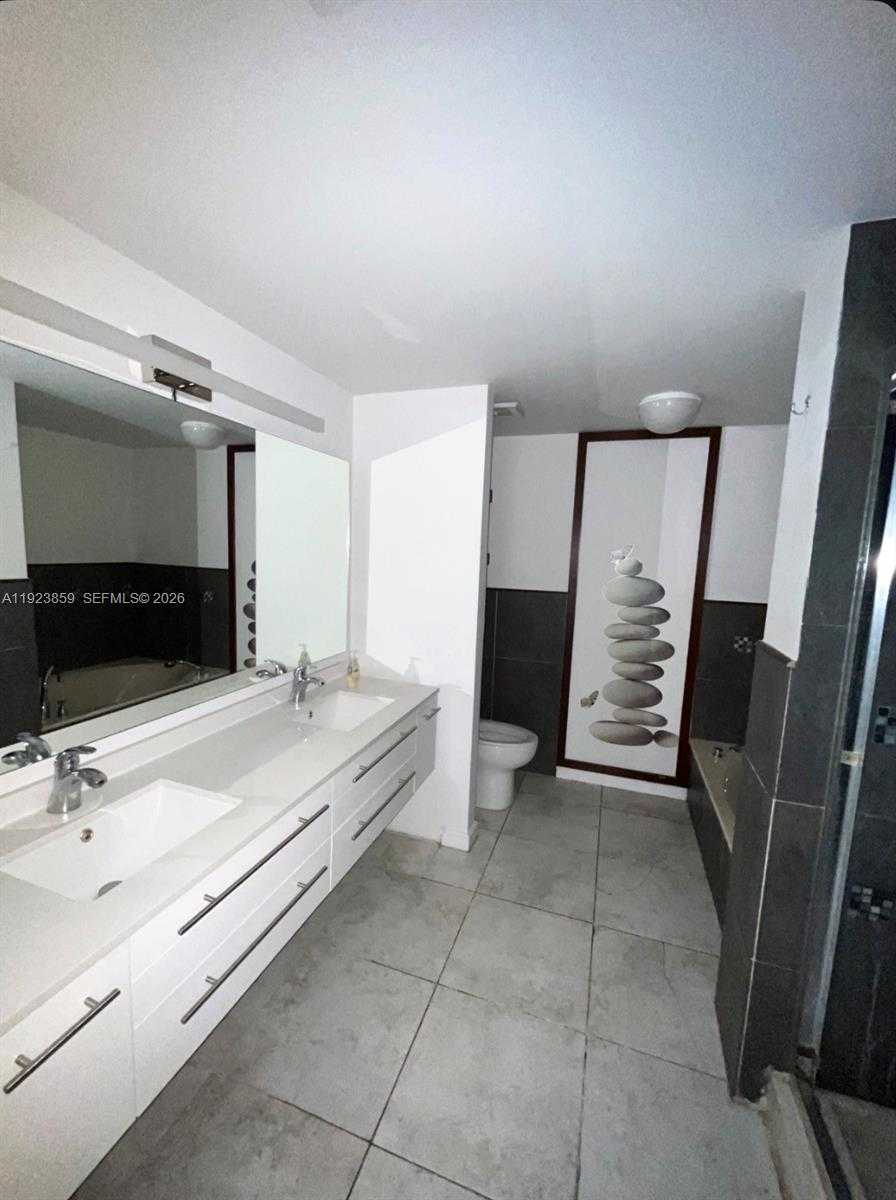 Small Image of 3610 YACHT CLUB DR #1503, Aventura Number 13