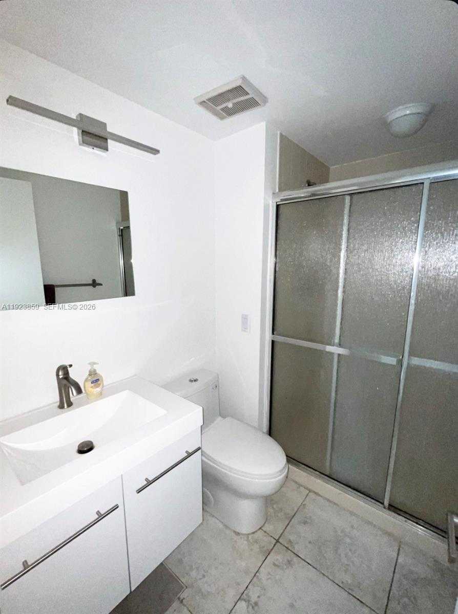 Small Image of 3610 YACHT CLUB DR #1503, Aventura Number 19