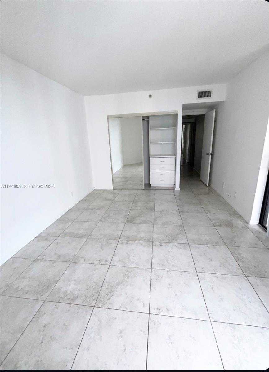 Small Image of 3610 YACHT CLUB DR #1503, Aventura Number 22