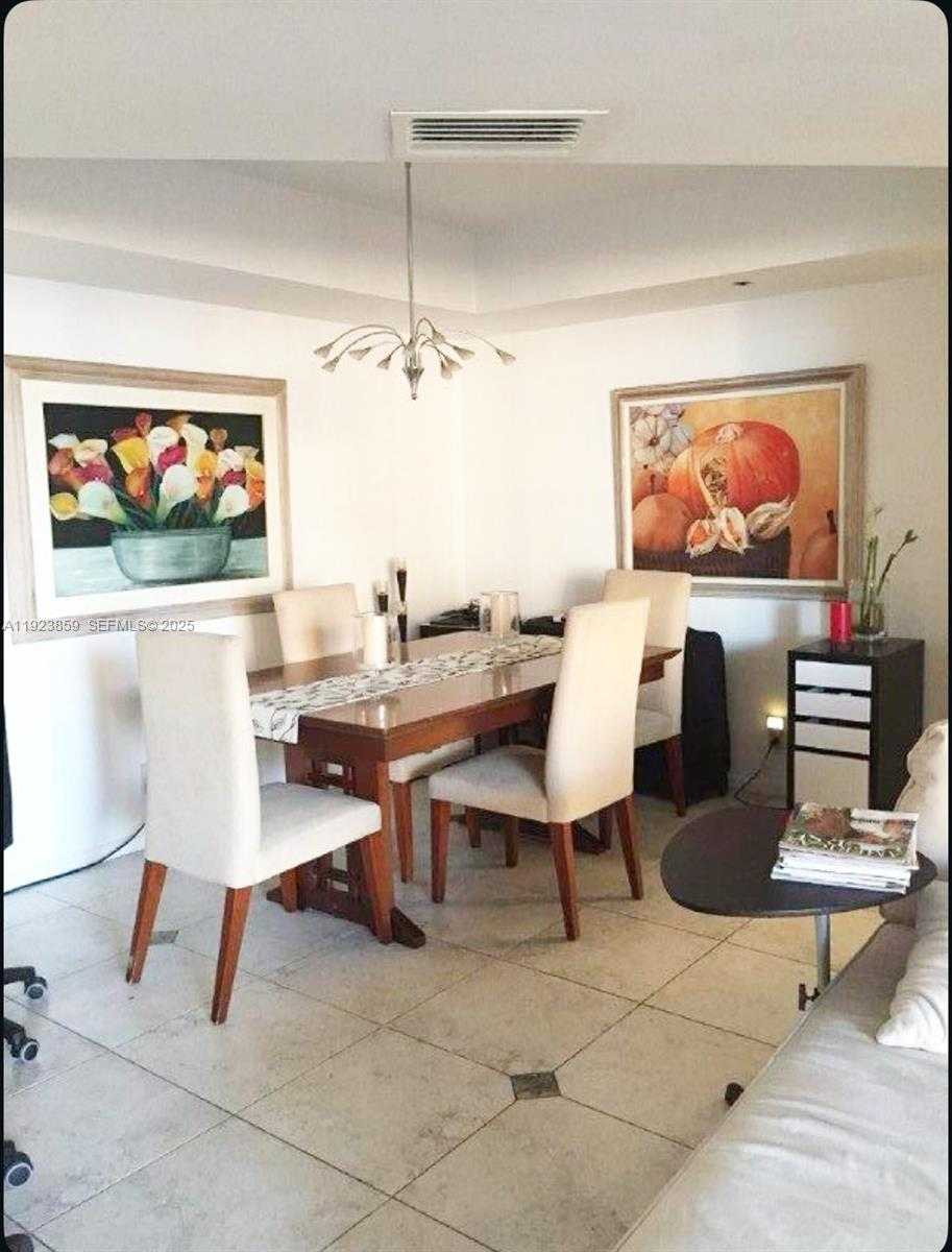 Small Image of 3610 YACHT CLUB DR #1503, Aventura Number 8
