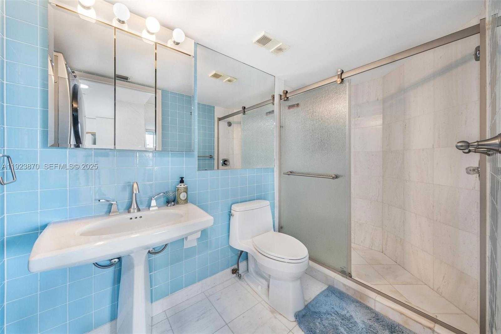 Imagen de Pequeño Objeto