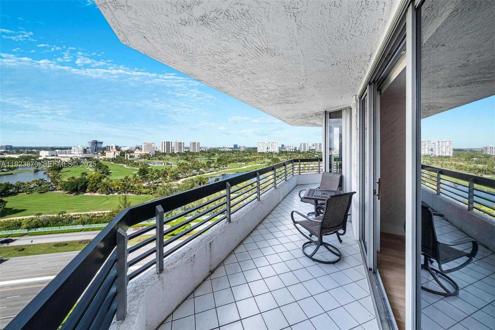 Imagen de Pequeño Objeto