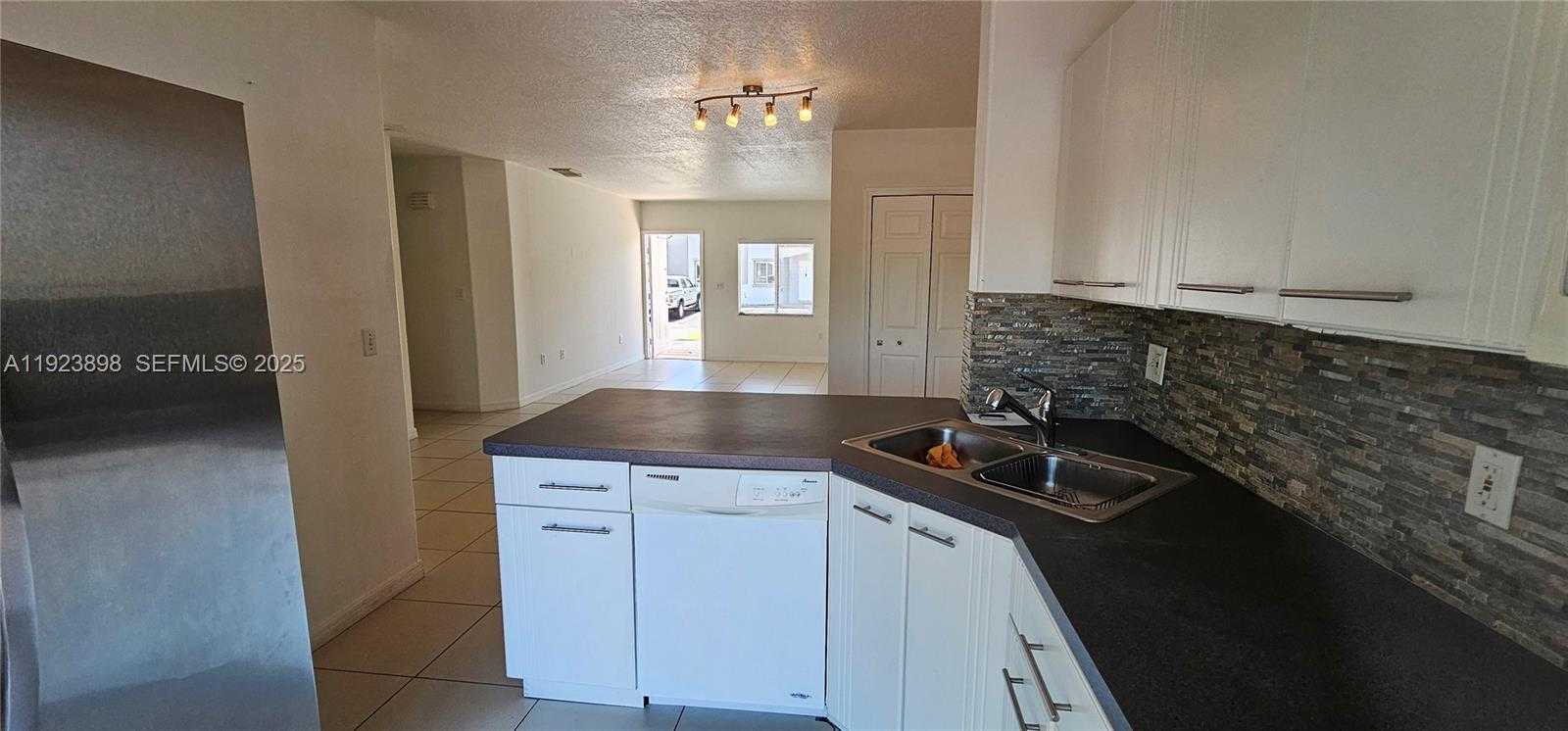 Small Image of 5675 NORTH WEST 109TH AVE #34, Doral Number 5