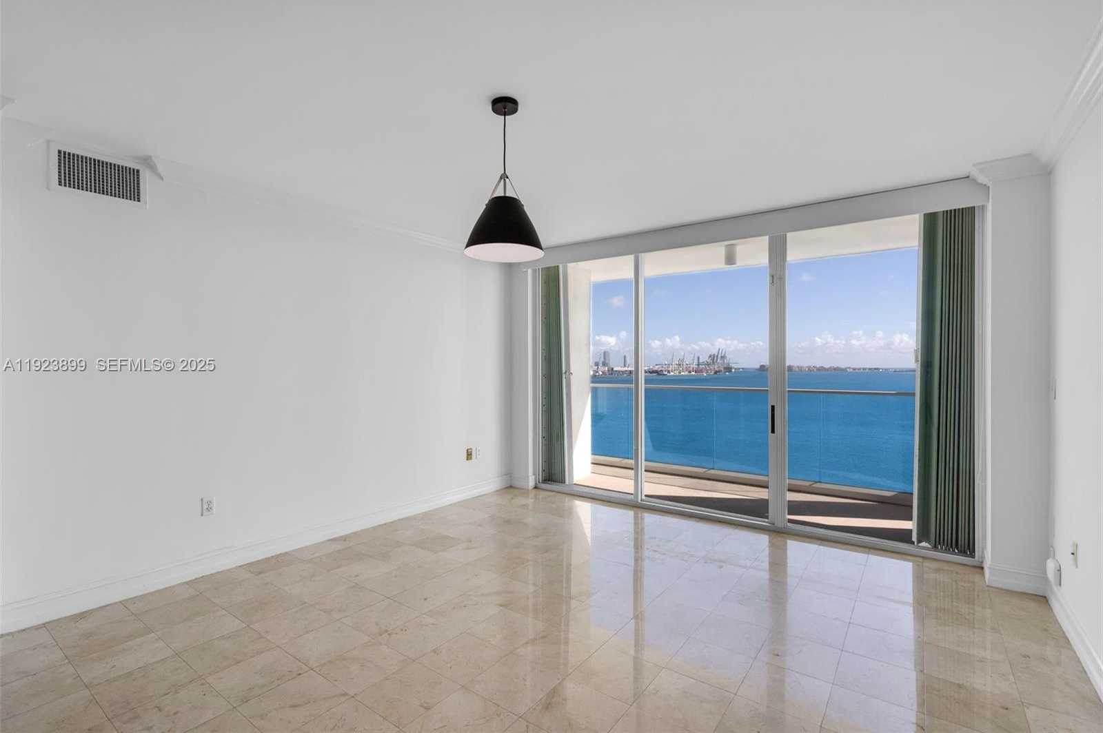 Small Image of 800 CLAUGHTON ISLAND DR #1202, Miami Number 16