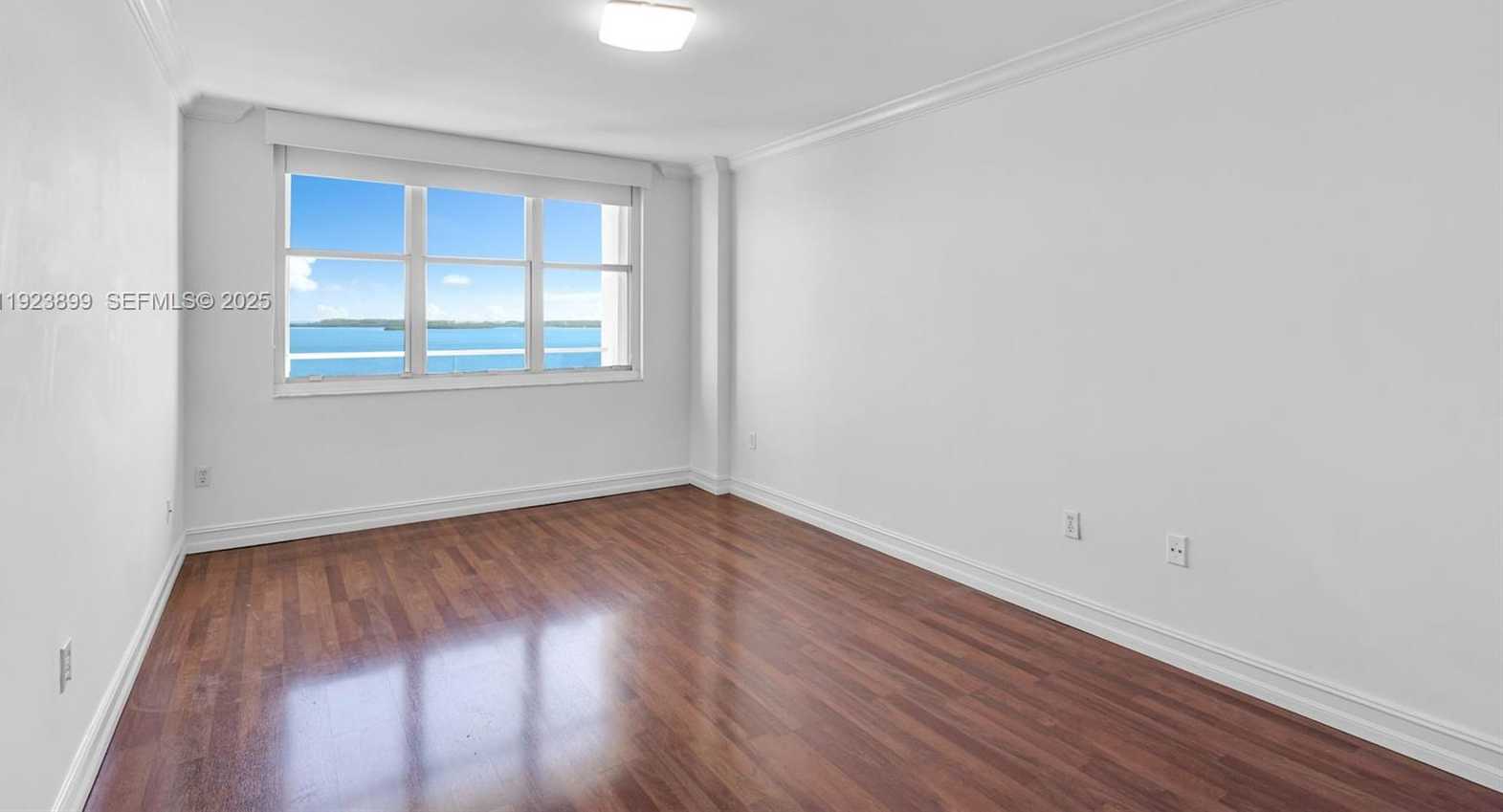 Small Image of 800 CLAUGHTON ISLAND DR #1202, Miami Number 19