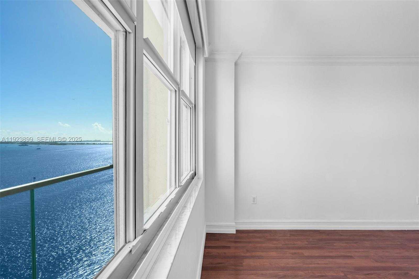 Small Image of 800 CLAUGHTON ISLAND DR #1202, Miami Number 26