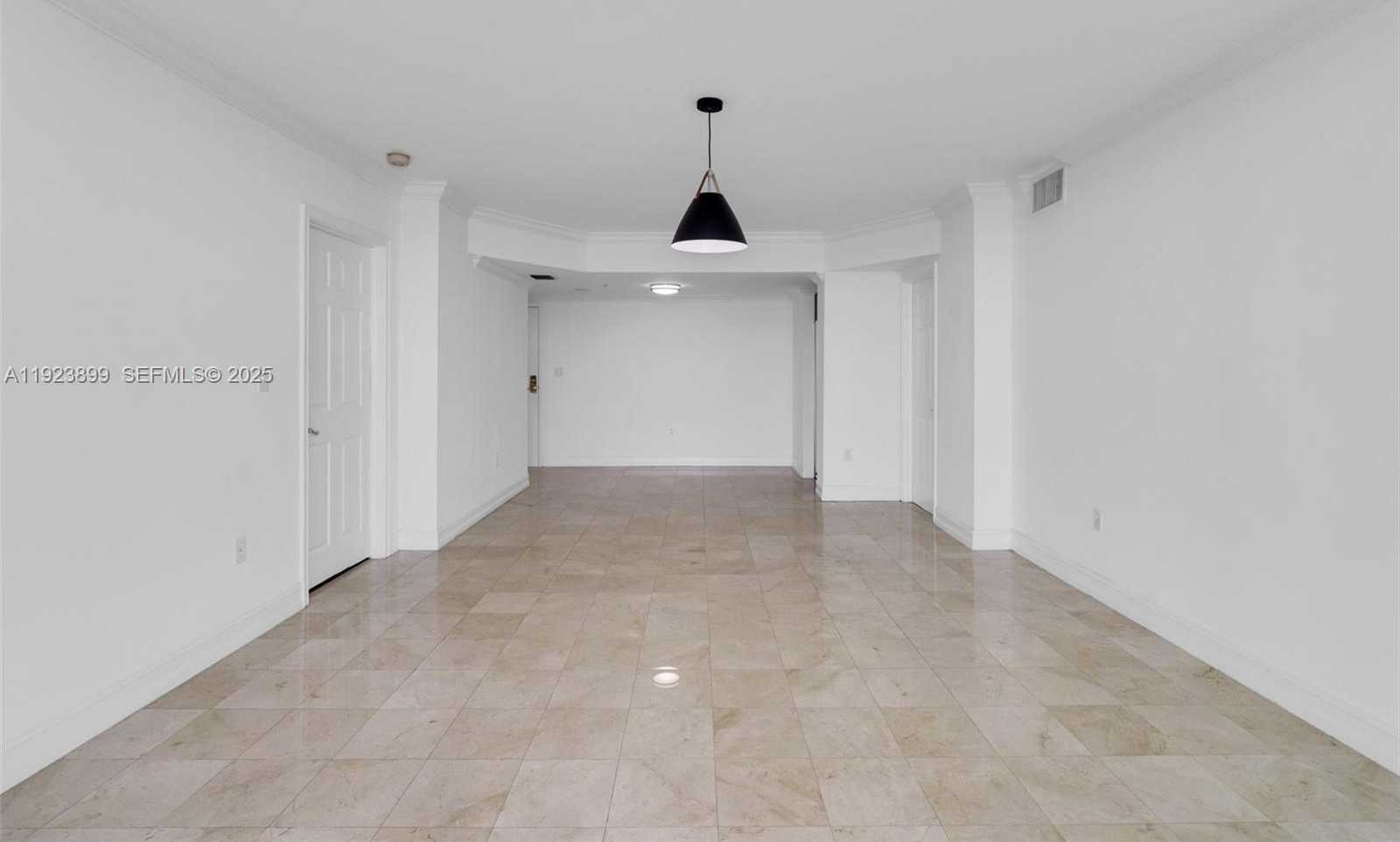 Small Image of 800 CLAUGHTON ISLAND DR #1202, Miami Number 28