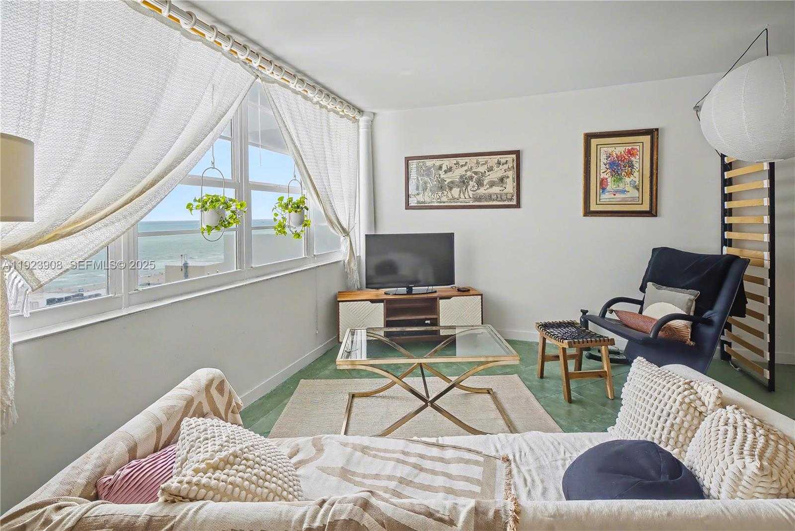 Small Image of 100 LINCOLN RD #1515, Miami Beach Number 3