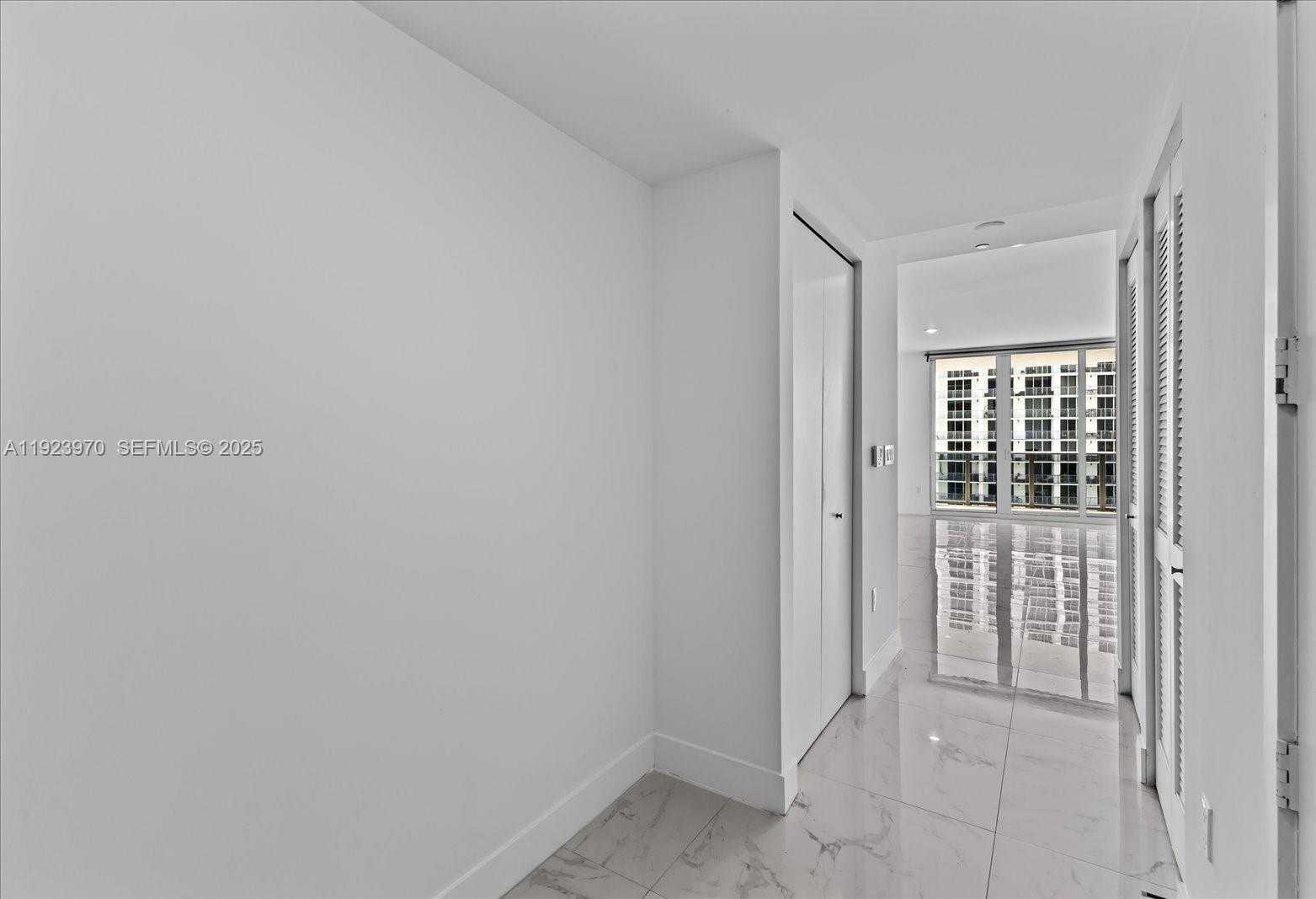 Small Image of 488 NORTH EAST 18 #4102, Miami Number 10