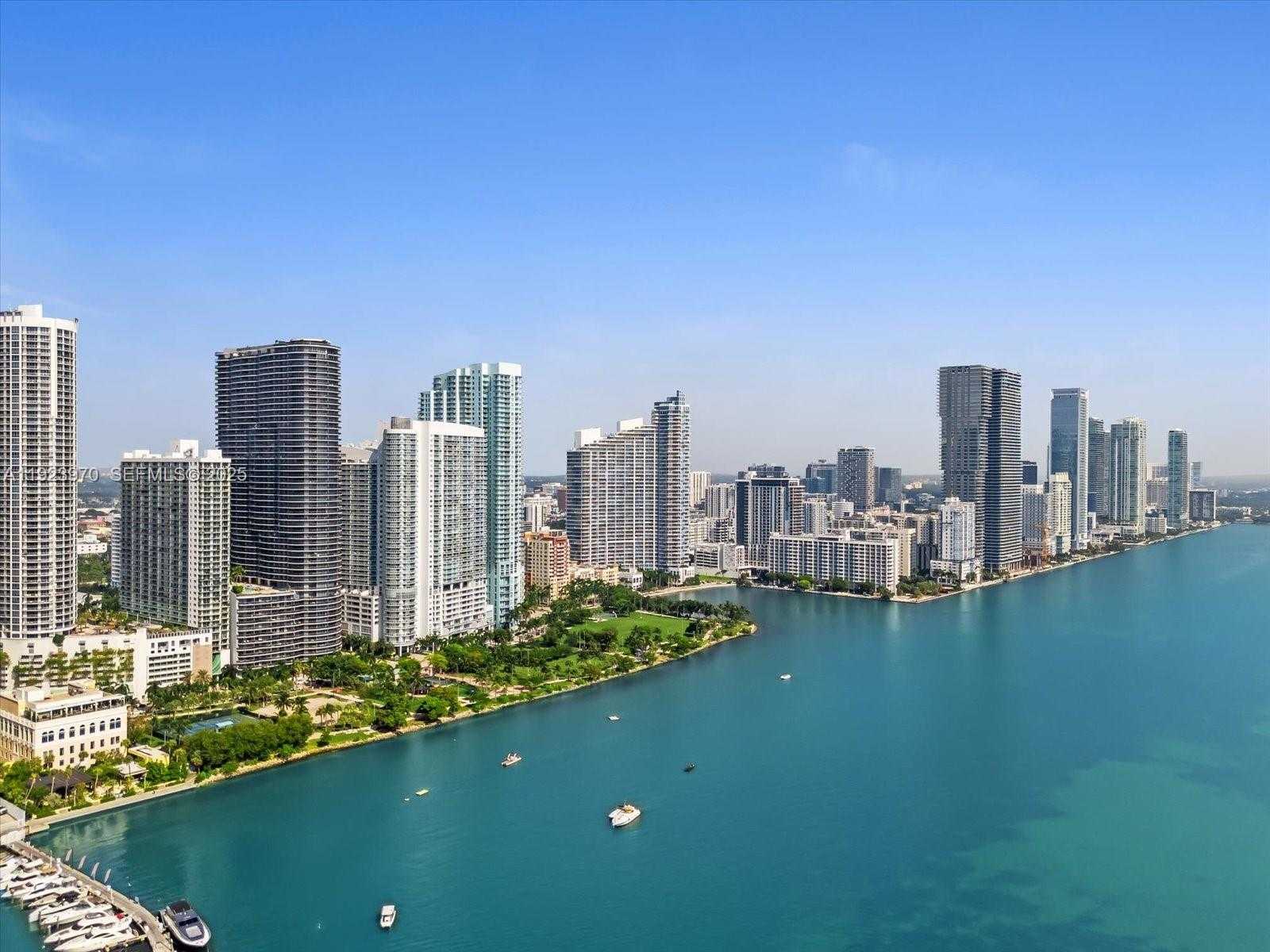 Small Image of 488 NORTH EAST 18 #4102, Miami Number 3