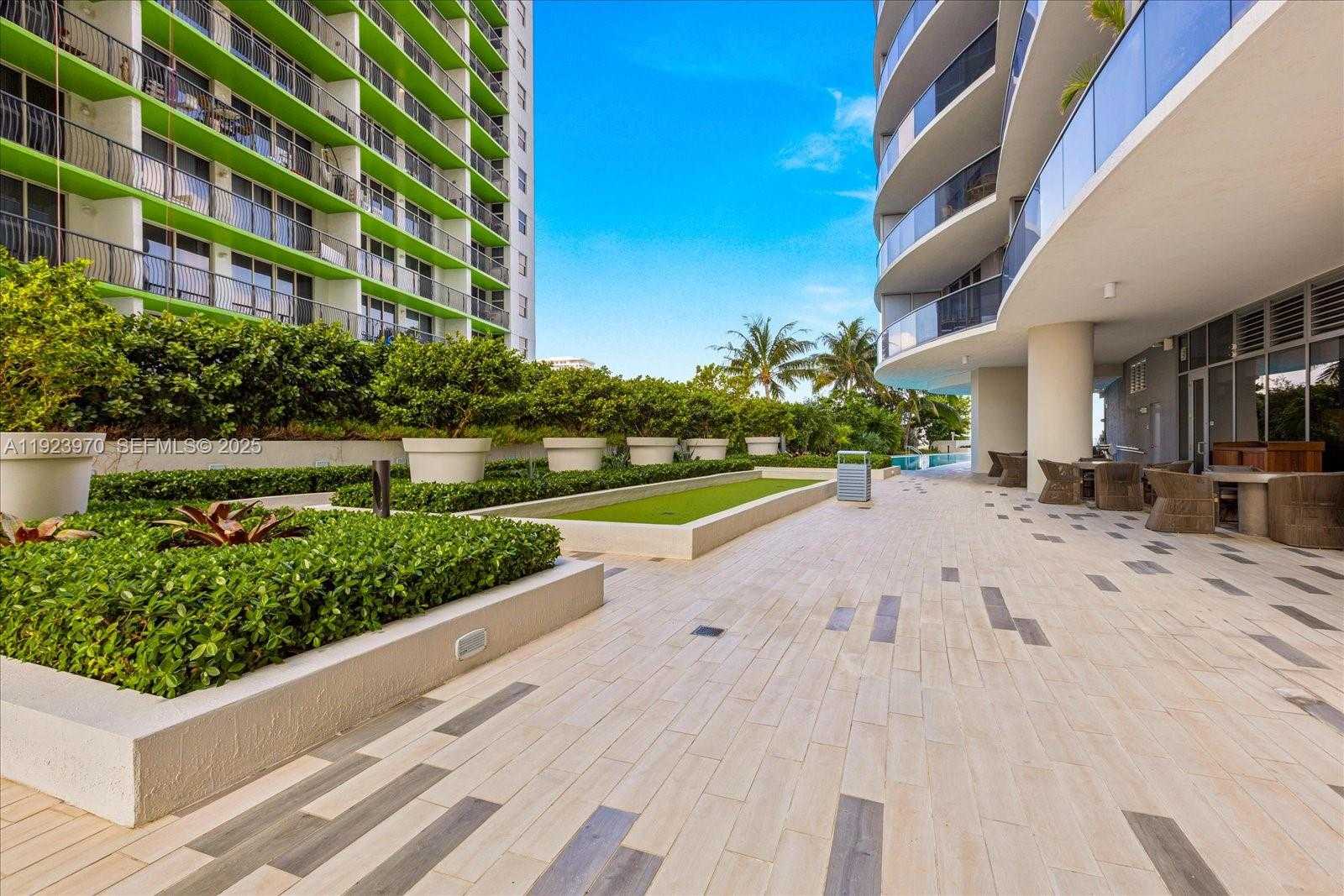 Small Image of 488 NORTH EAST 18 #4102, Miami Number 34