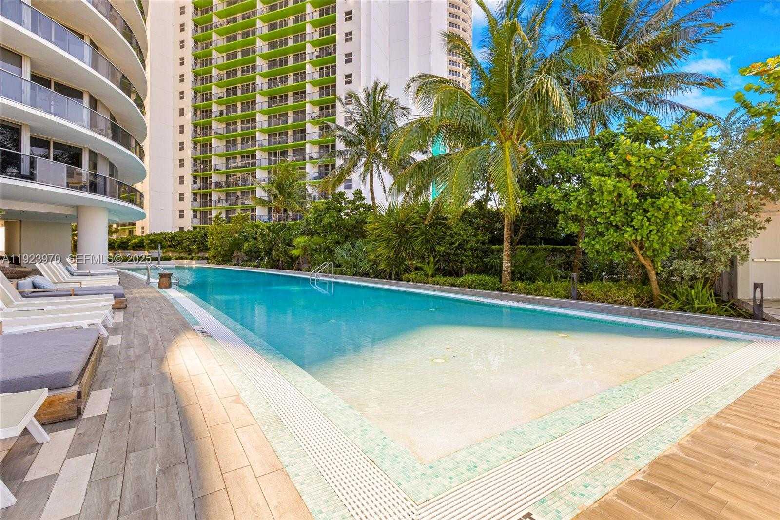 Small Image of 488 NORTH EAST 18 #4102, Miami Number 39