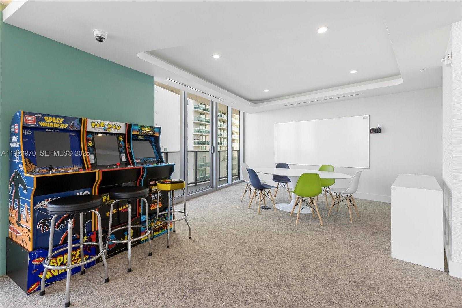 Small Image of 488 NORTH EAST 18 #4102, Miami Number 45