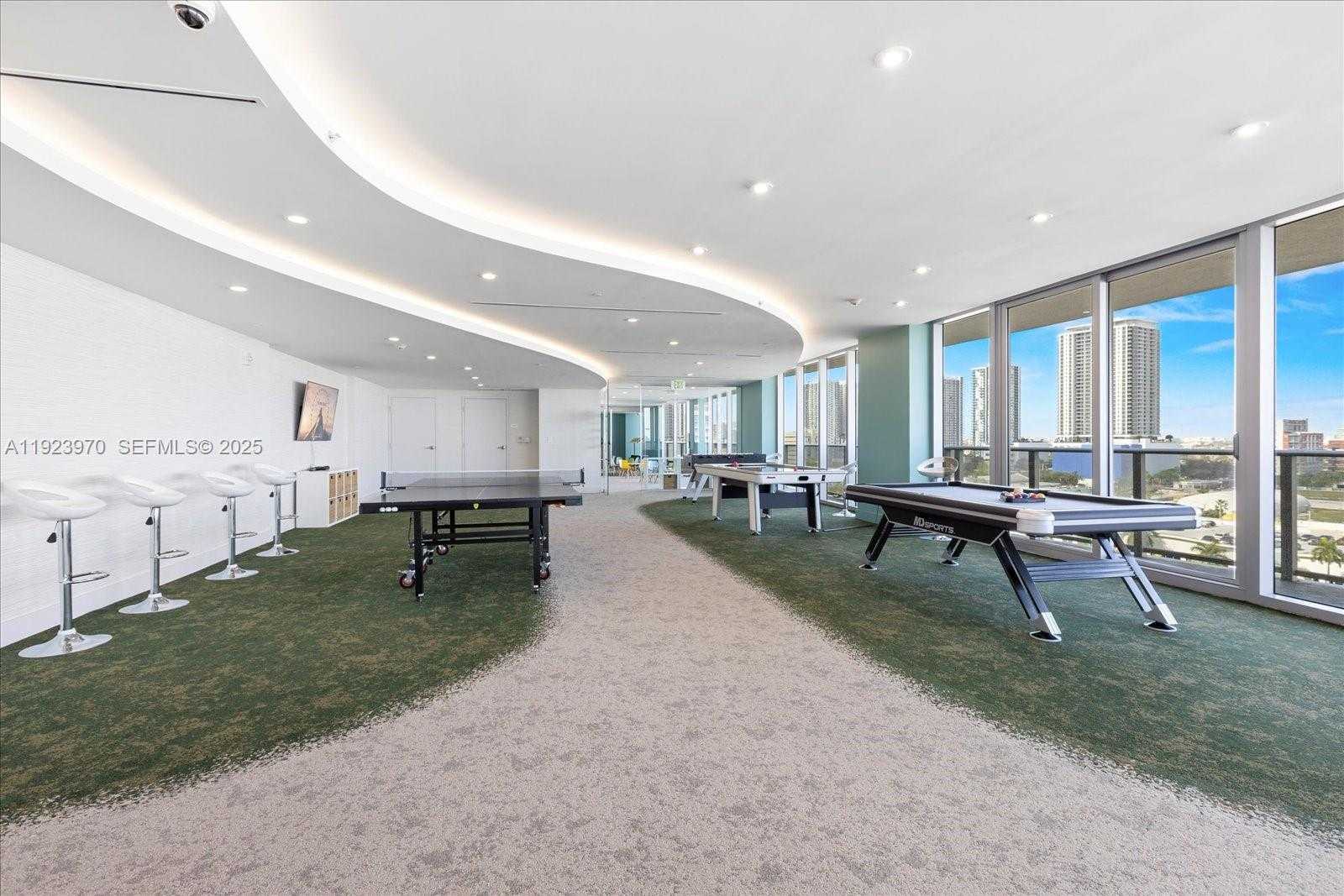 Small Image of 488 NORTH EAST 18 #4102, Miami Number 46