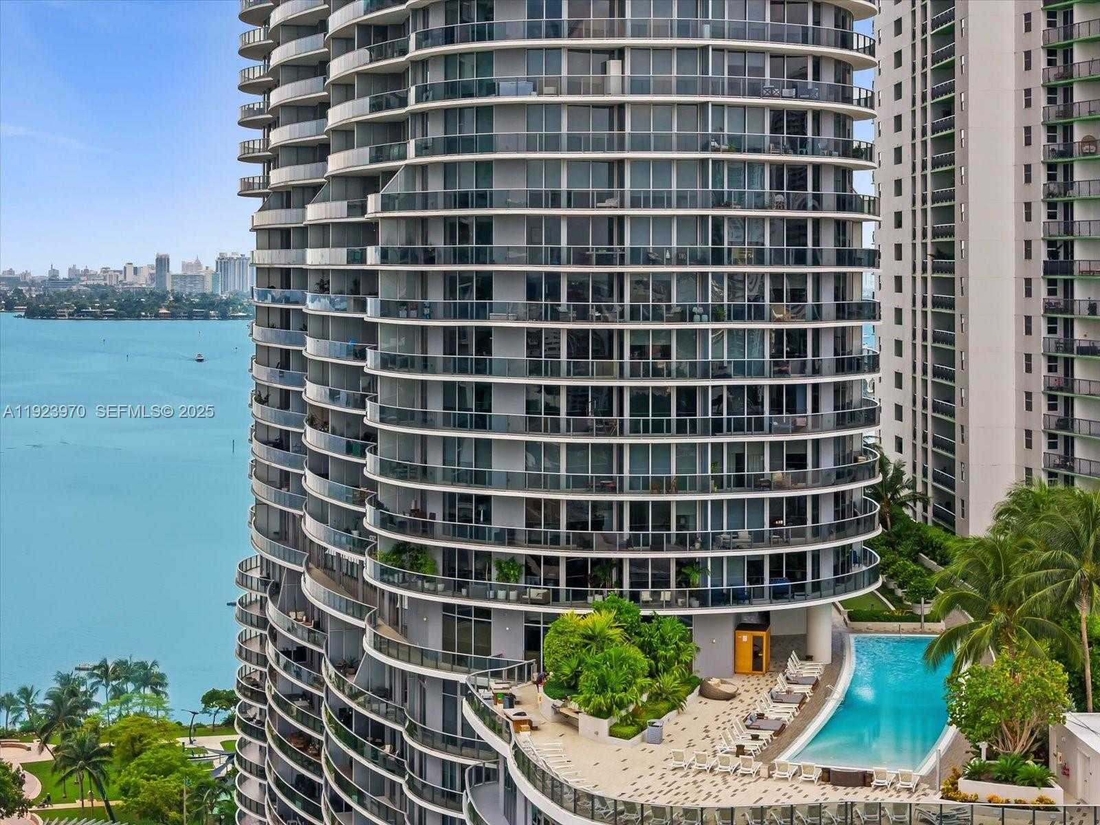 Small Image of 488 NORTH EAST 18 #4102, Miami Number 53