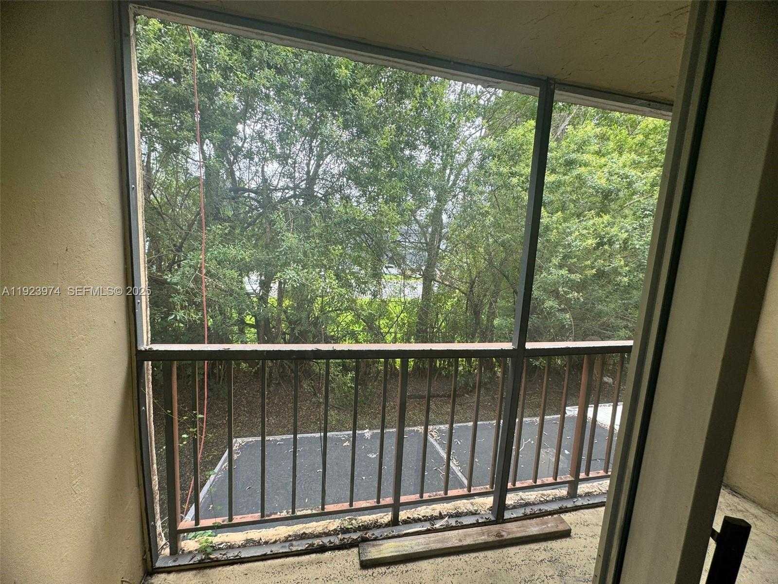 Small Image of 8810 FONTAINEBLEAU BLVD #217, Miami Number 9