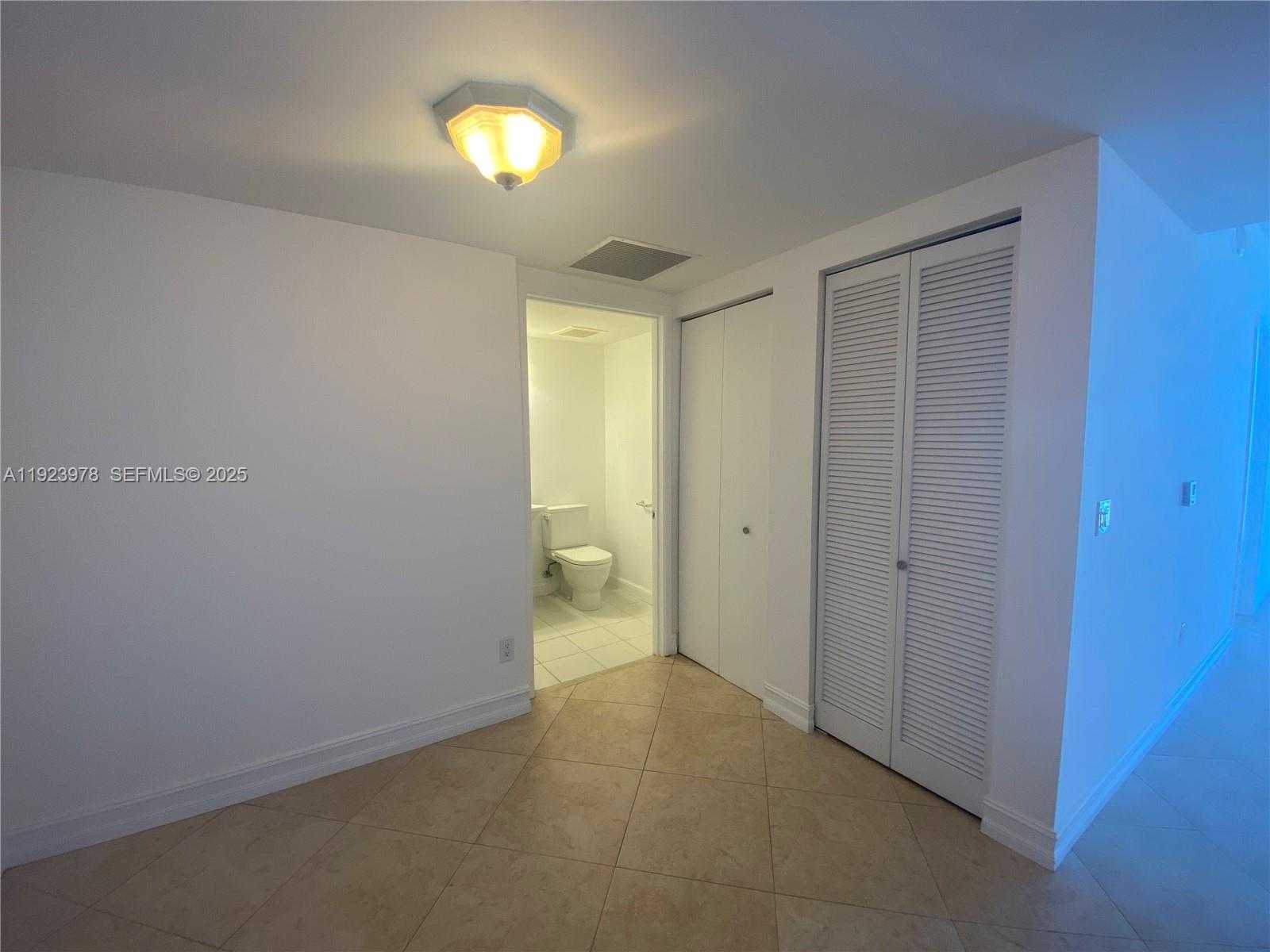 Small Image of 185 SOUTH WEST 7TH ST #3607, Miami Number 8