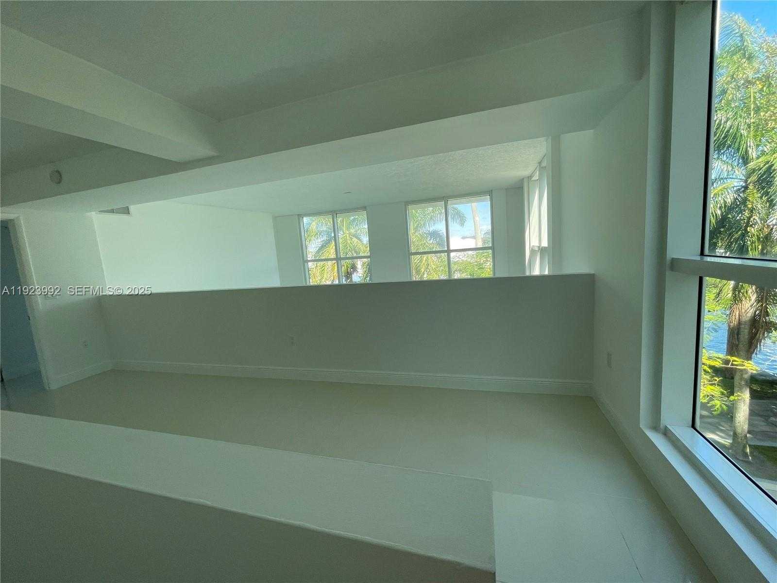 Small Image of 1861 NORTH WEST S RIVER DR #A09, Miami Number 35