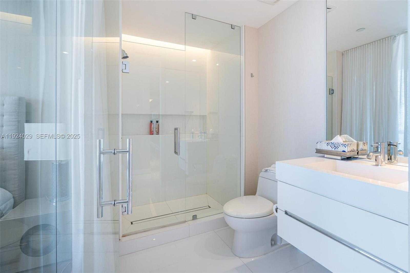 Small Image of 17121 COLLINS AVE #3201, Sunny Isles Beach Number 26