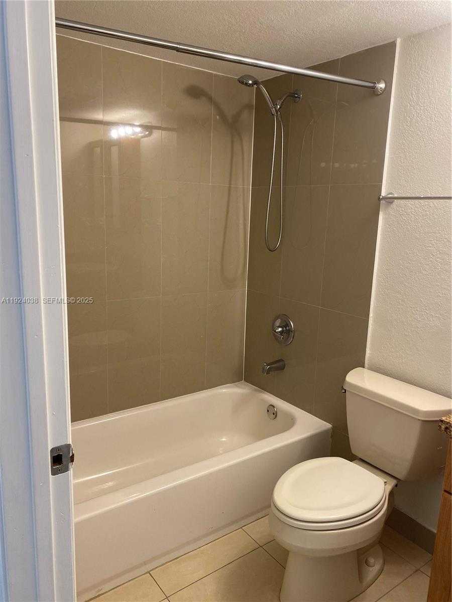 Small Image of 18280 MEDITERRANEAN BLVD #4-3, Hialeah Number 5