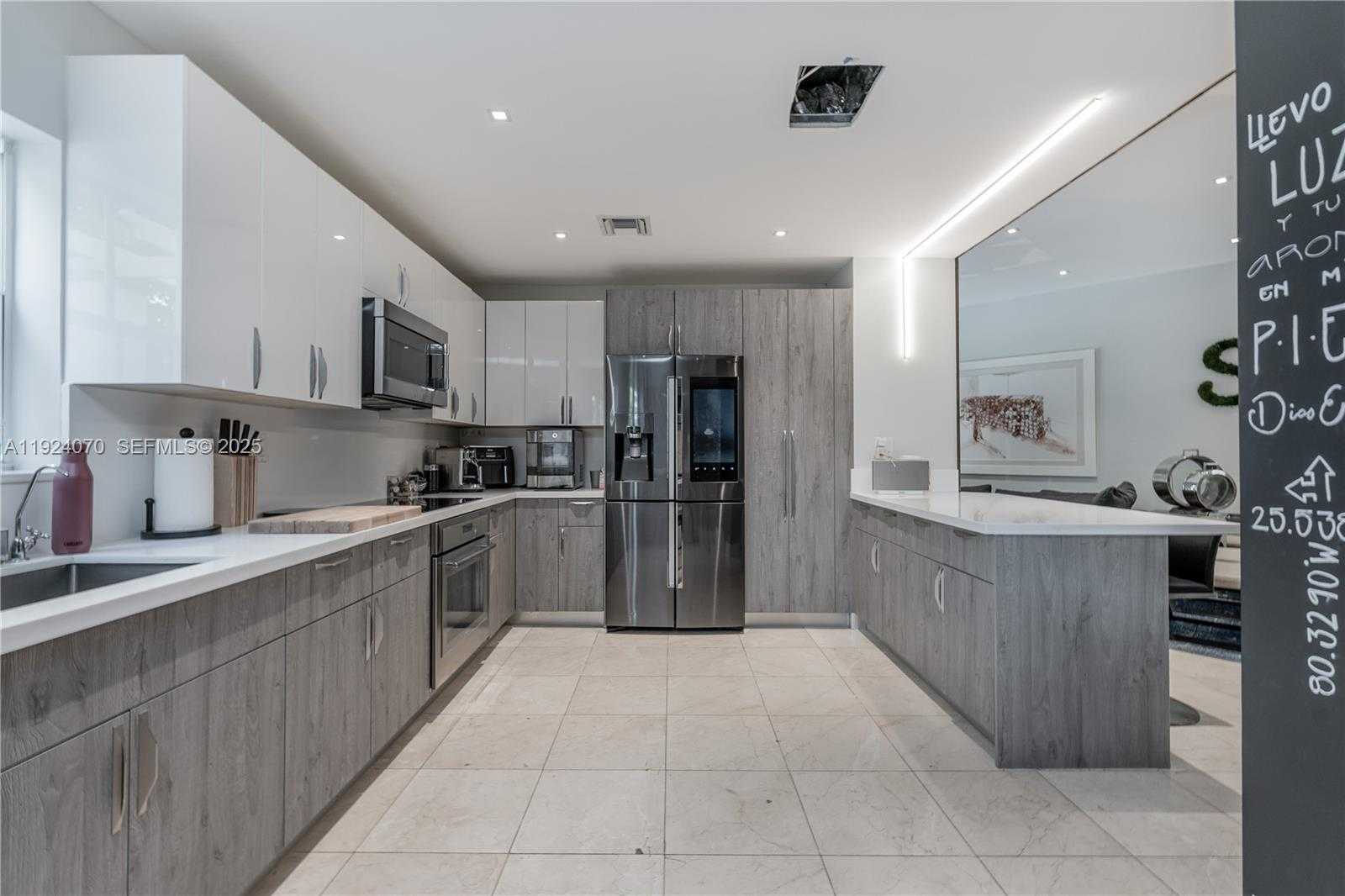 Small Image of 18460 NORTH EAST 30TH AVE #18460, Aventura Number 15