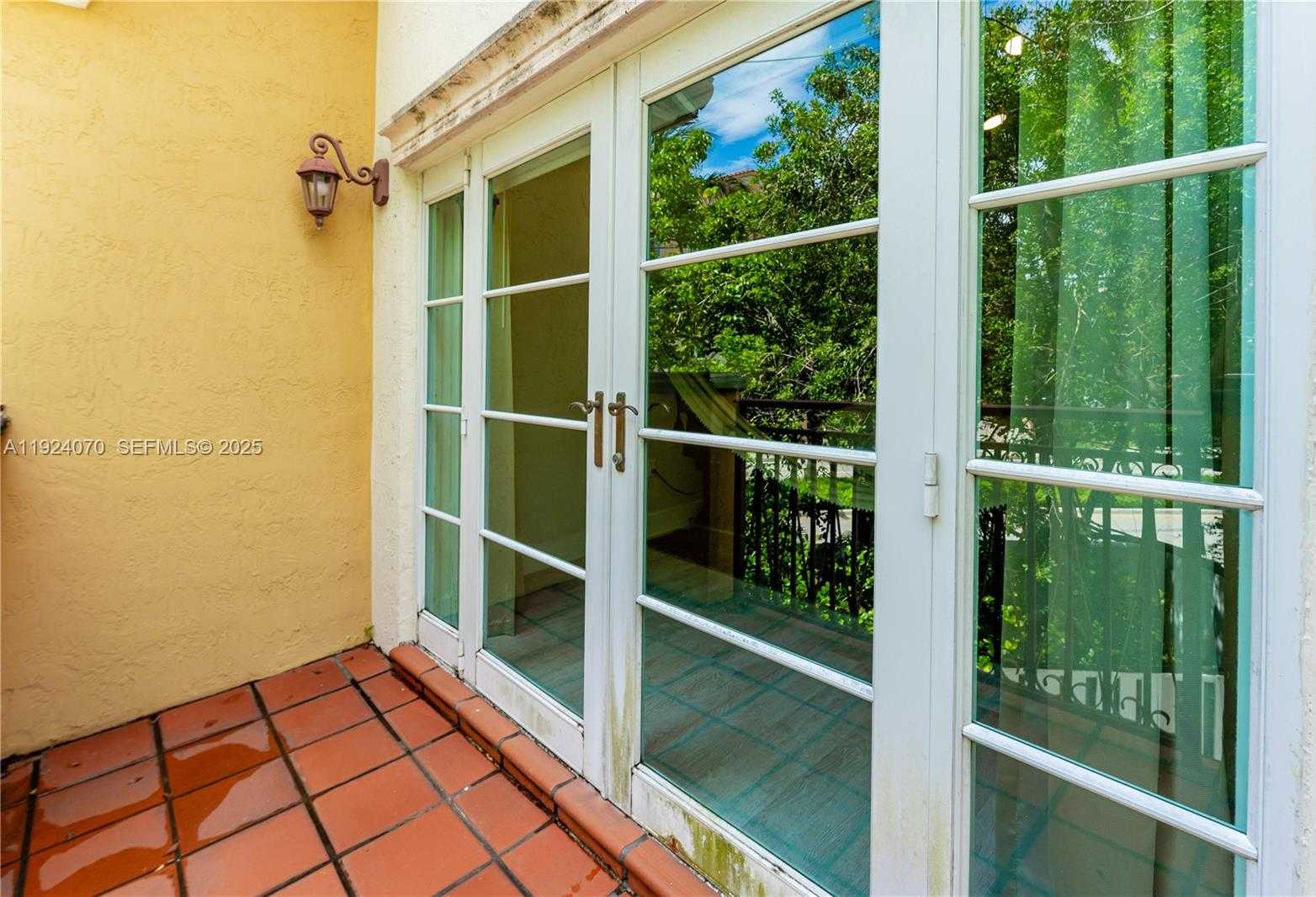 Small Image of 18460 NORTH EAST 30TH AVE #18460, Aventura Number 21