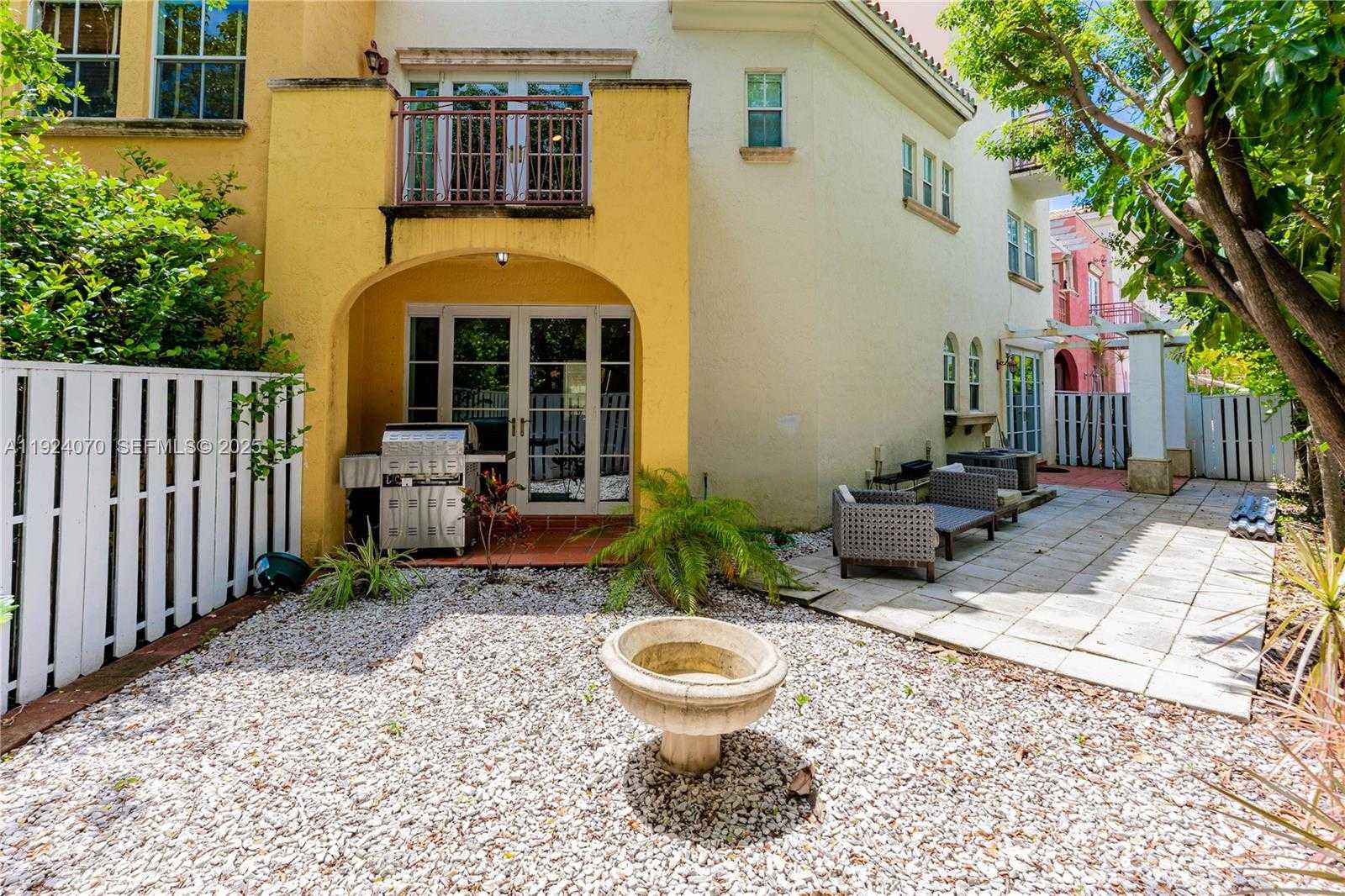 Small Image of 18460 NORTH EAST 30TH AVE #18460, Aventura Number 30