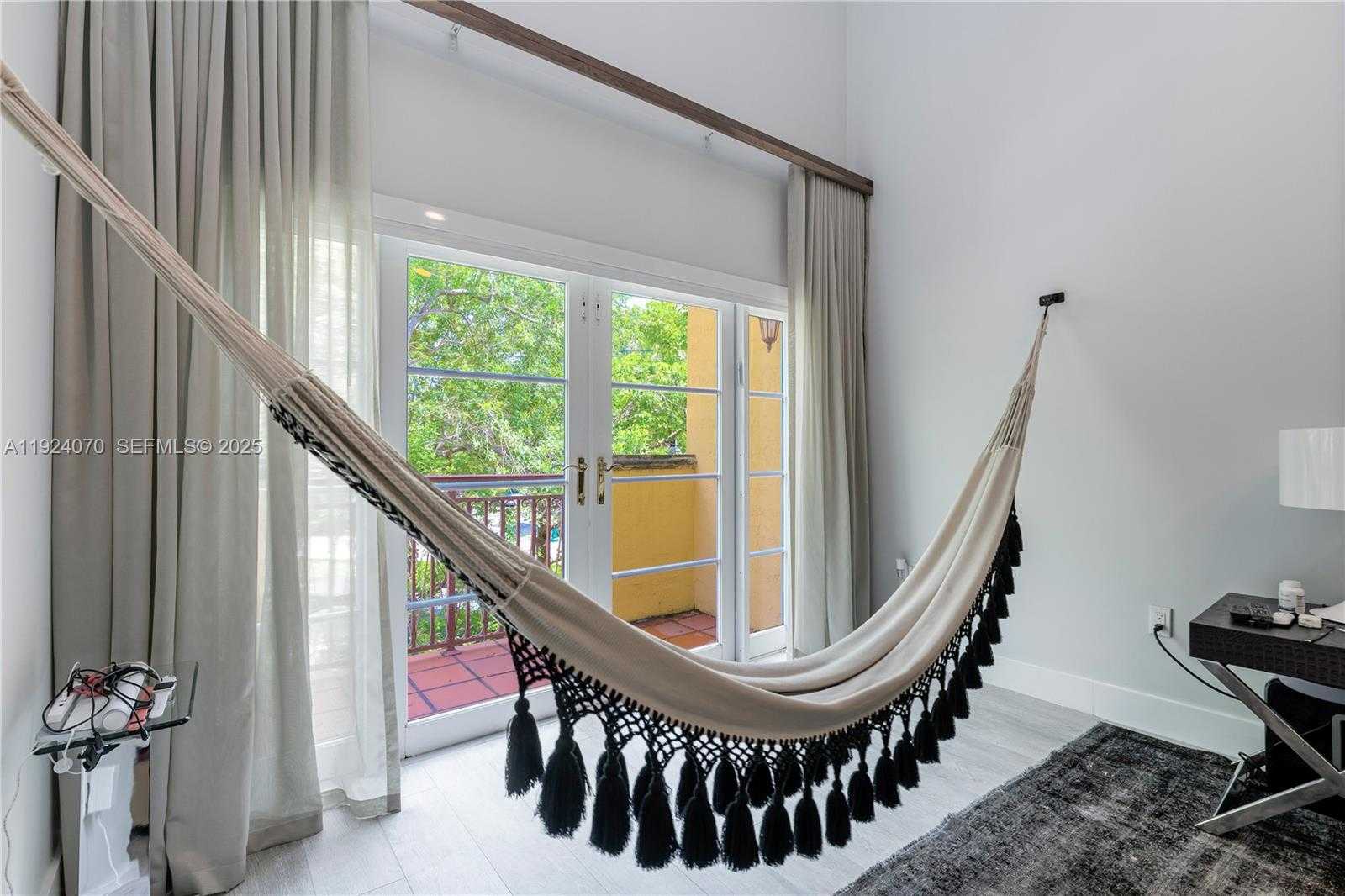 Small Image of 18460 NORTH EAST 30TH AVE #18460, Aventura Number 38