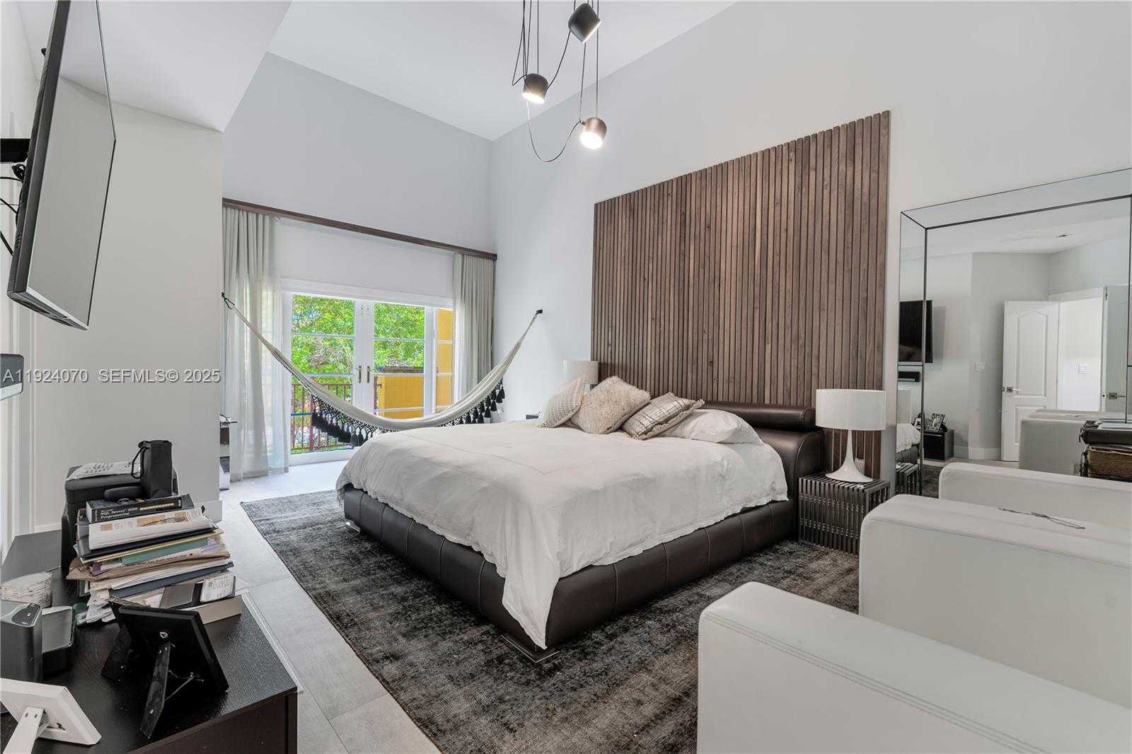 Small Image of 18460 NORTH EAST 30TH AVE #18460, Aventura Number 42