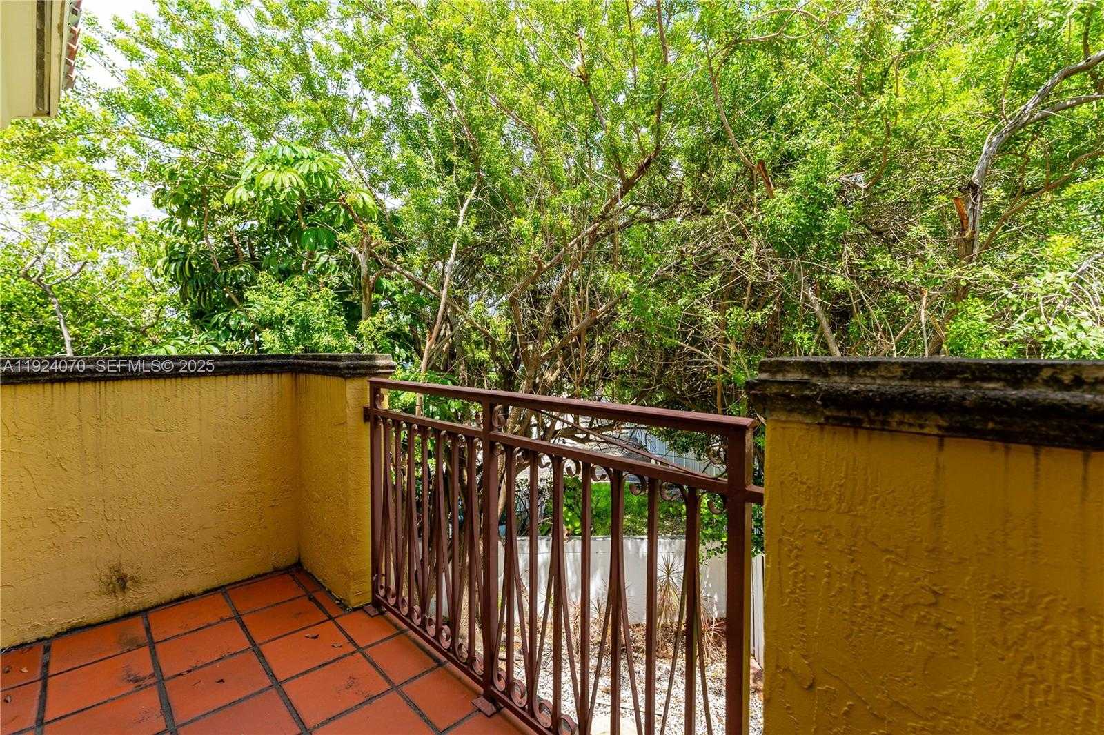 Small Image of 18460 NORTH EAST 30TH AVE #18460, Aventura Number 43