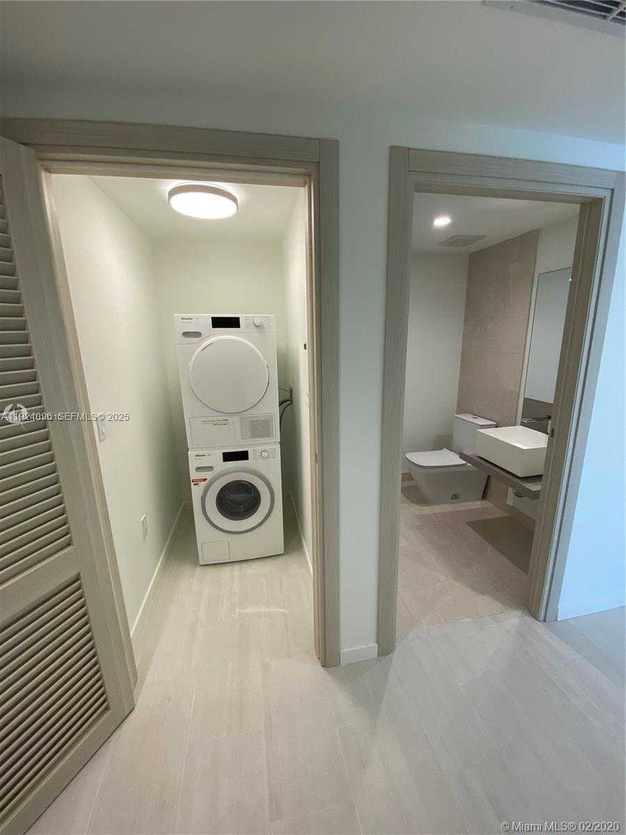 Small Image of 1000 BRICKELL PLAZA #3501, Miami Number 10