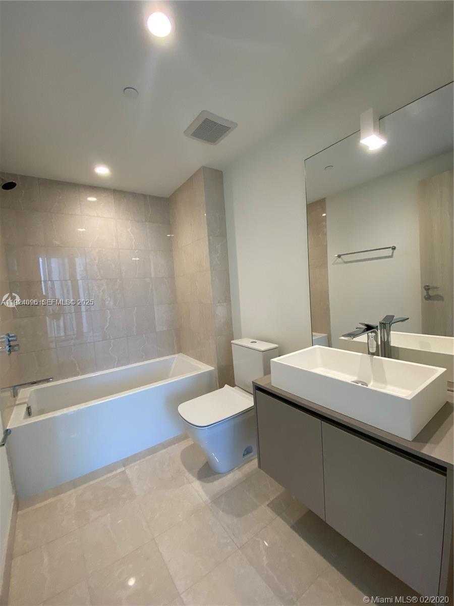 Small Image of 1000 BRICKELL PLAZA #3501, Miami Number 8