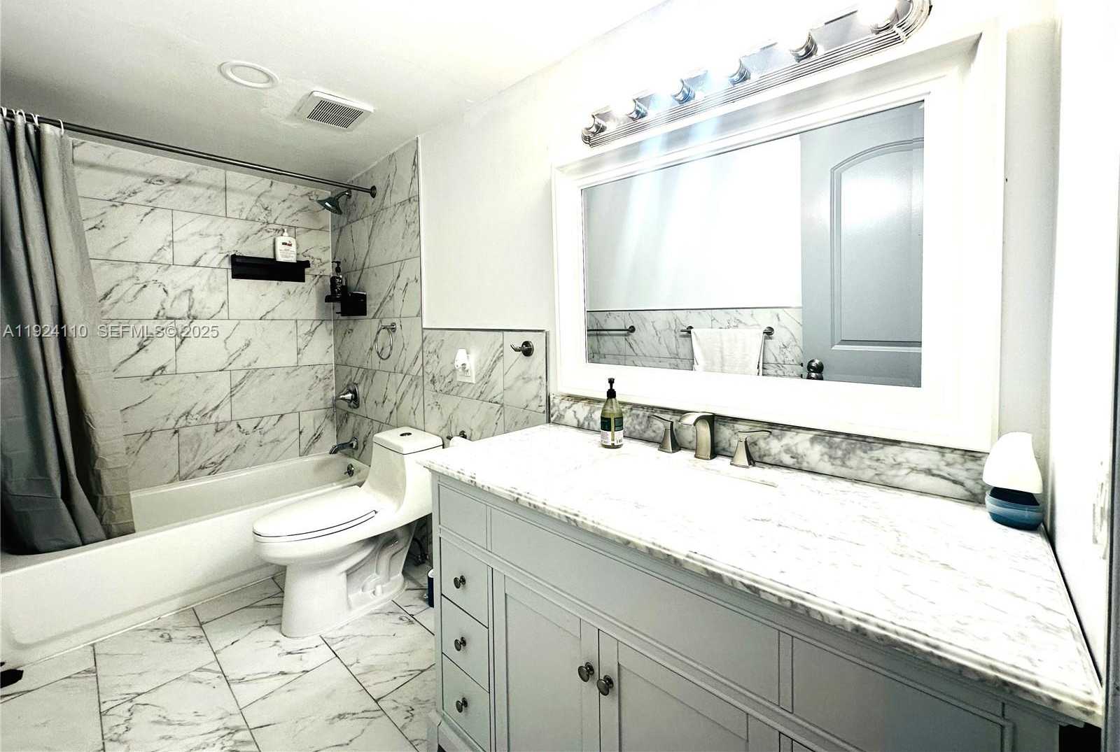 Imagen de Pequeño Objeto