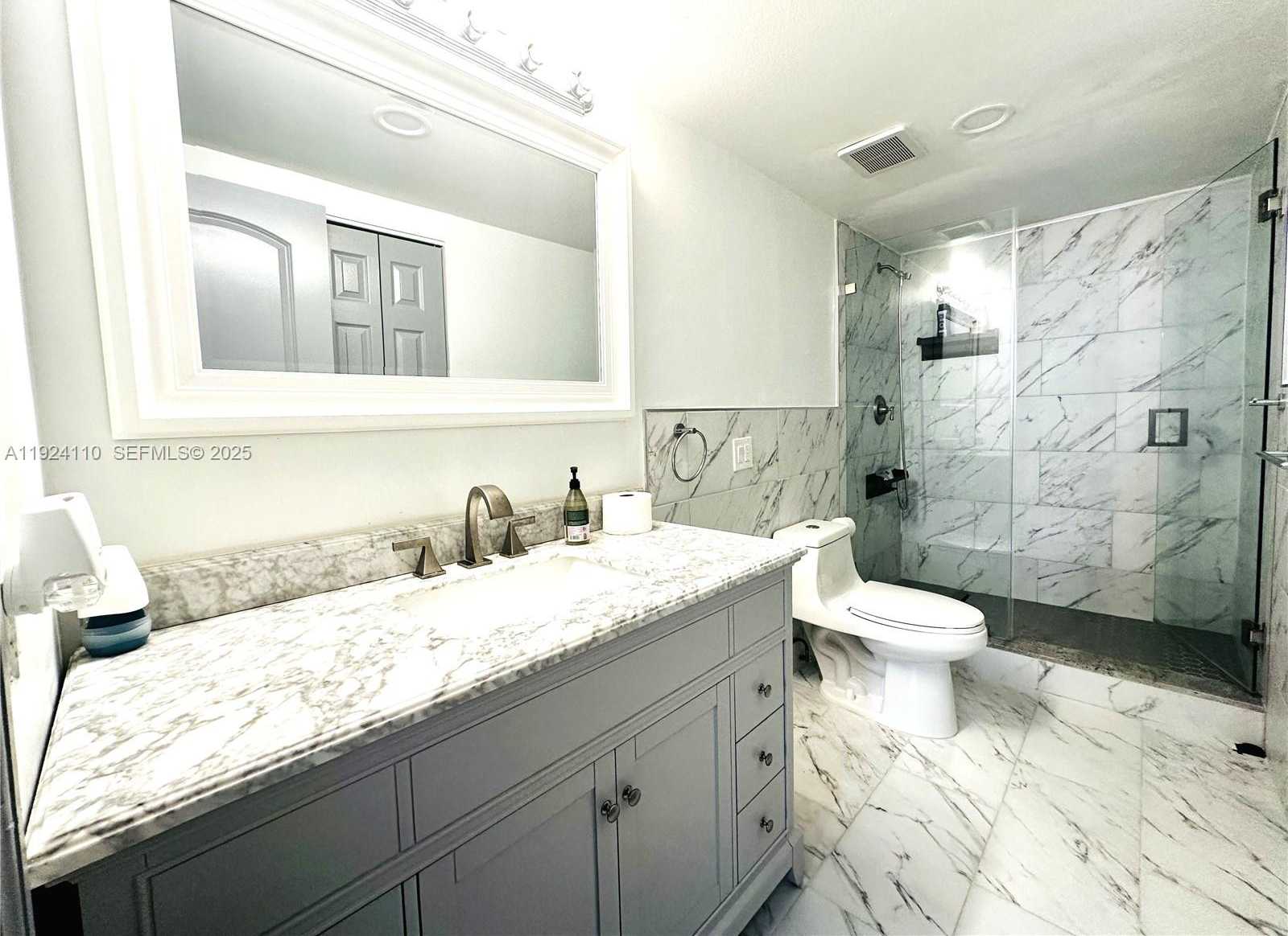 Imagen de Pequeño Objeto