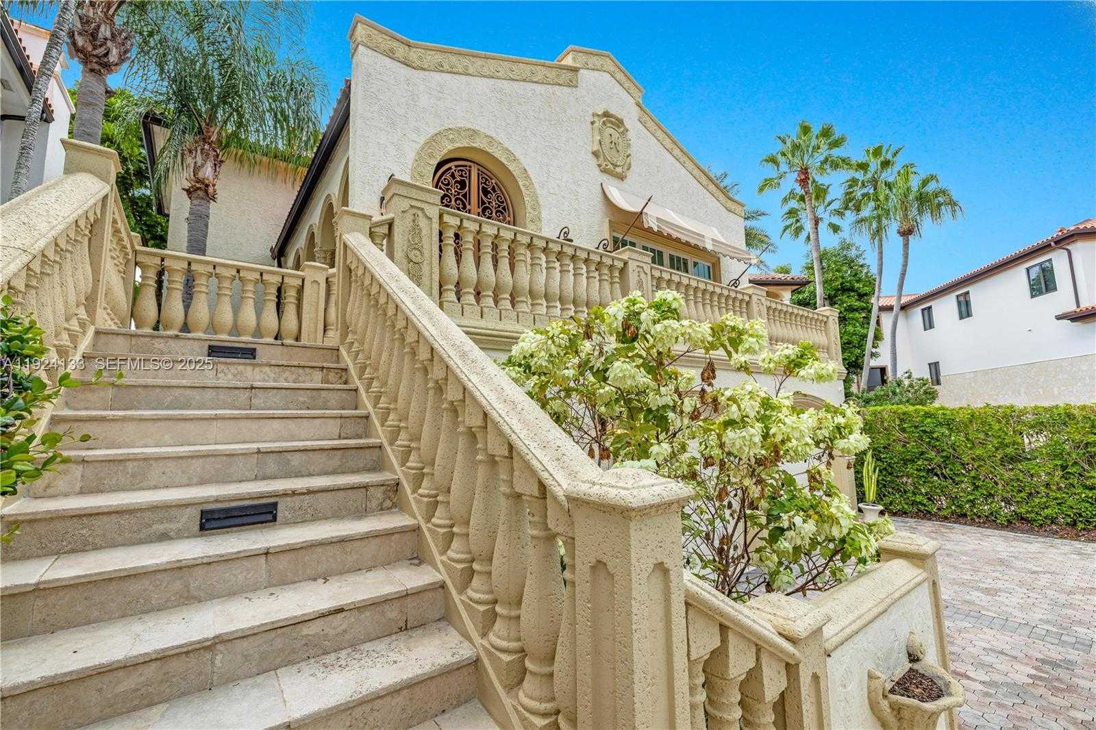 Imagen de Pequeño Objeto