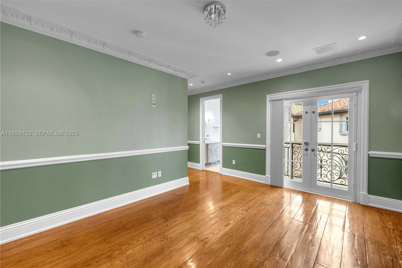 Imagen de Pequeño Objeto